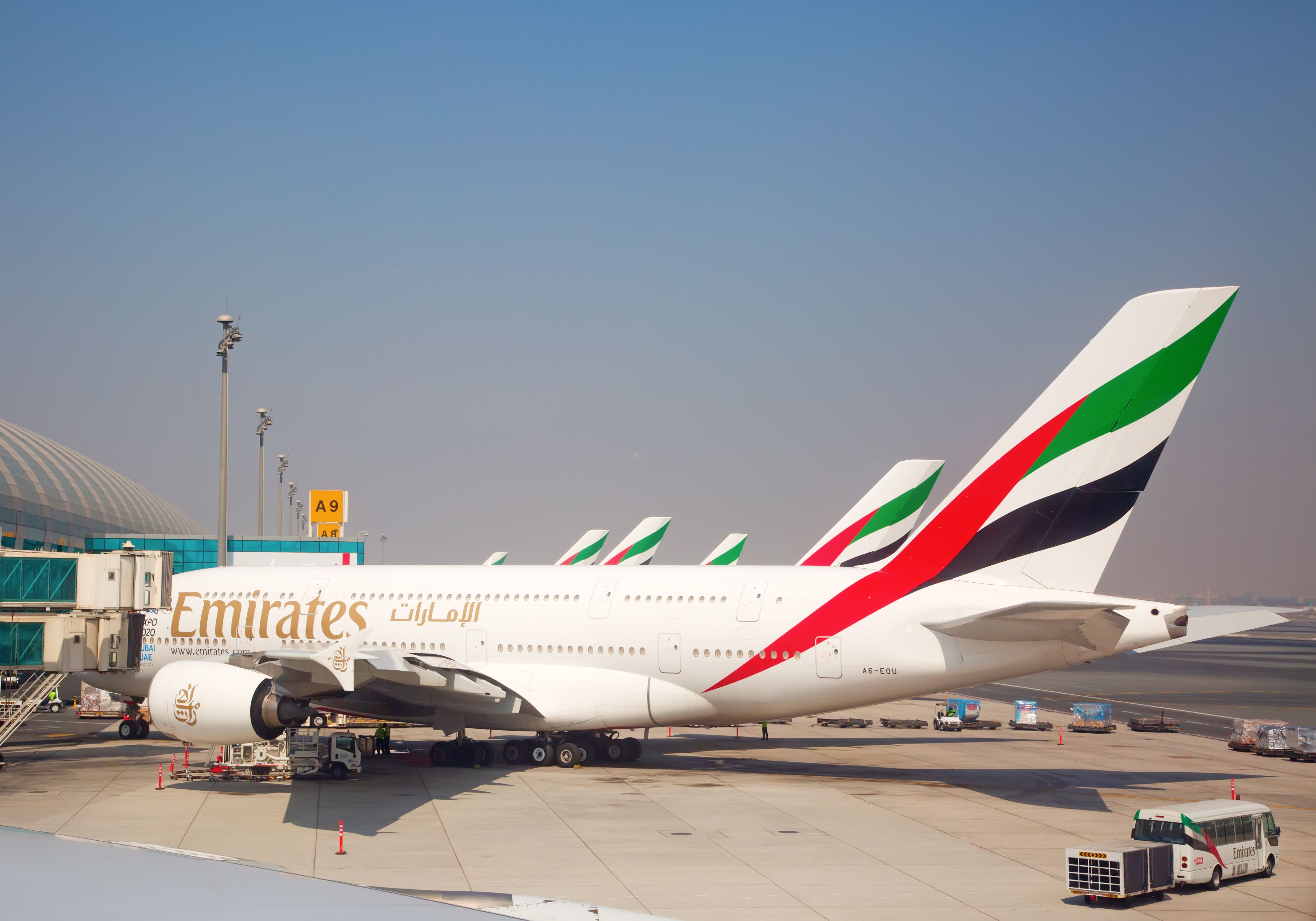 Which Airlines And Airport Have Flights From All 6 Habitable Continents?
