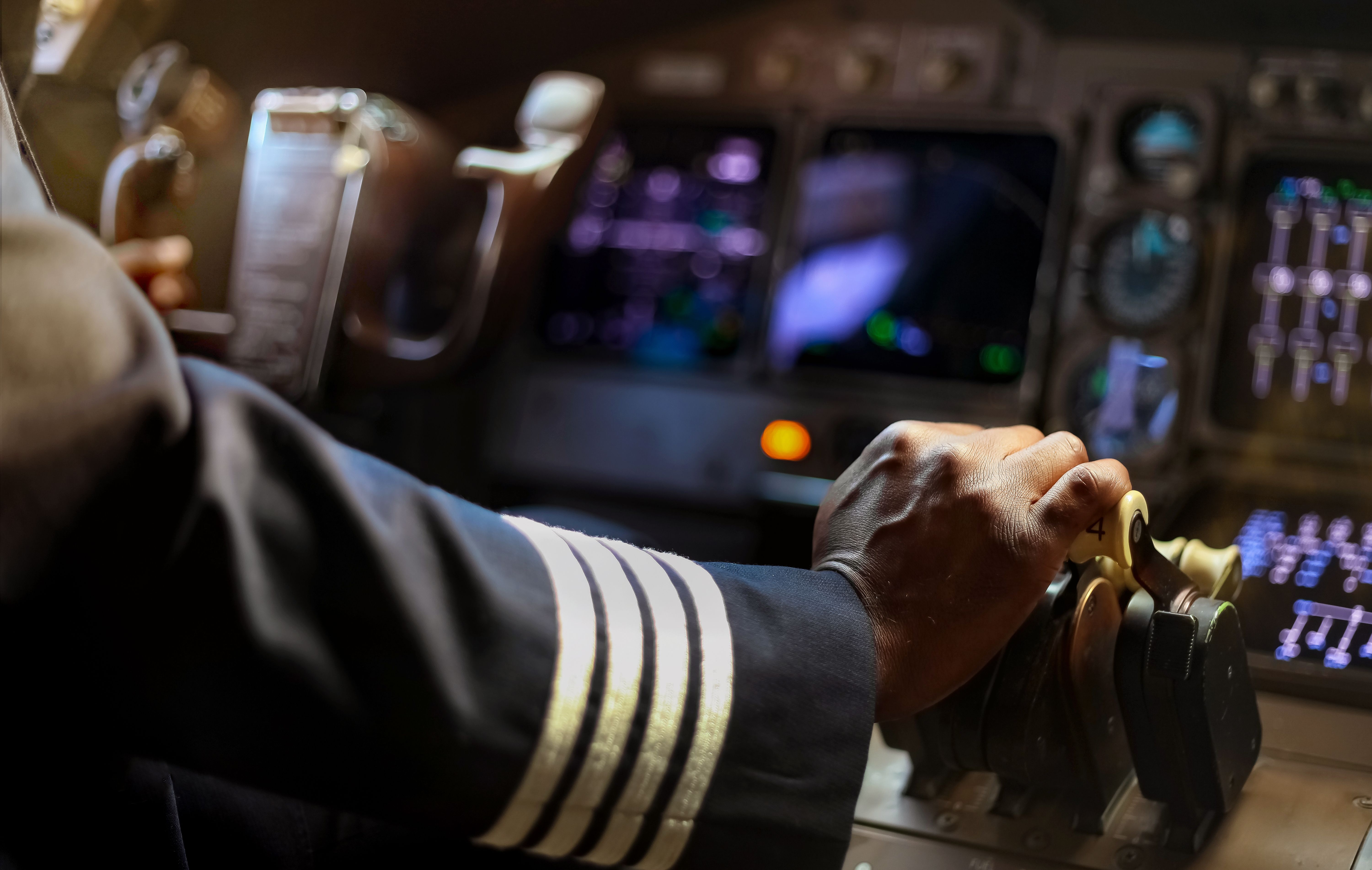 Is Flying Harder For Left-Handed Pilots?