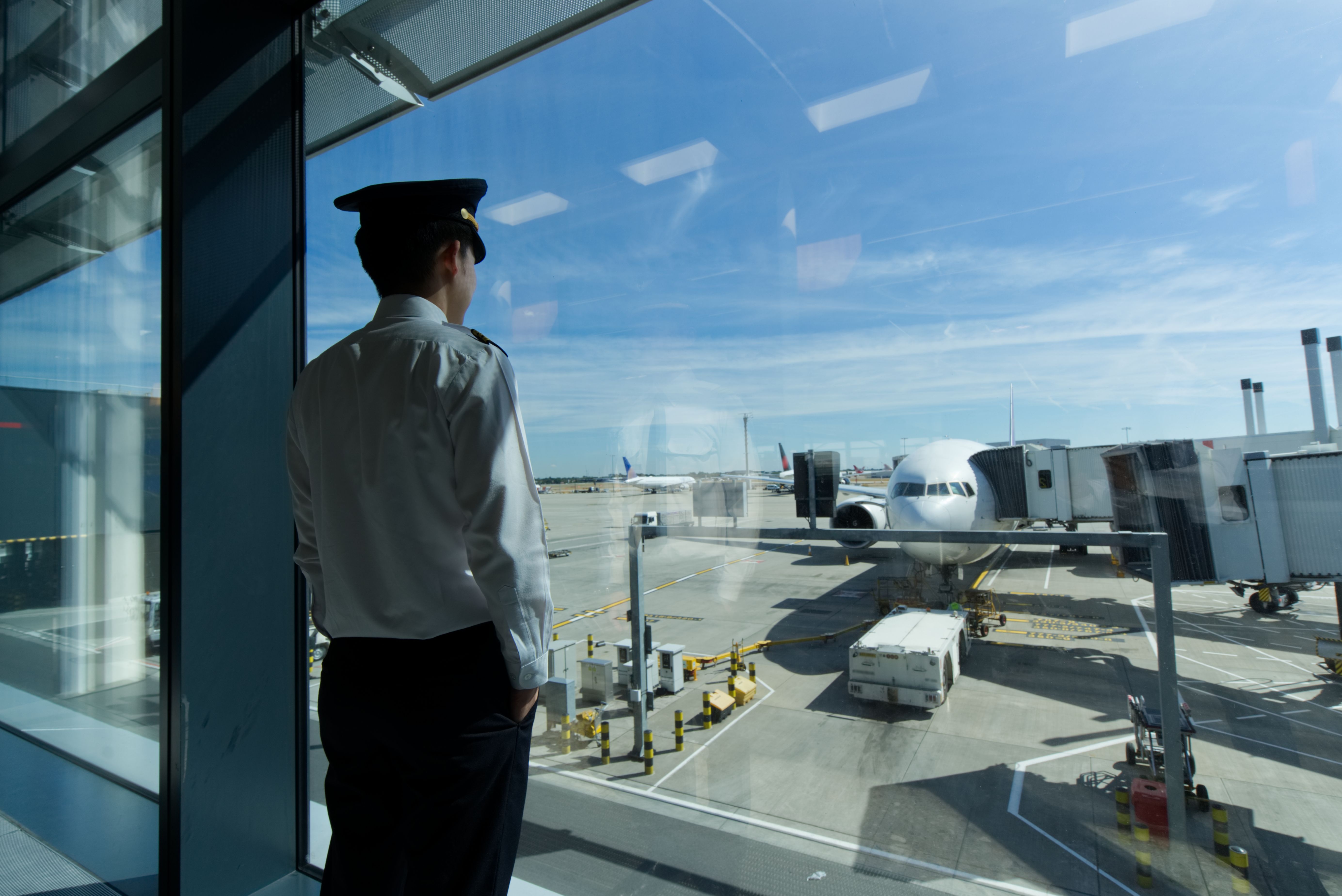 A 24/7 Business: How Often Must Pilots Work Weekends?