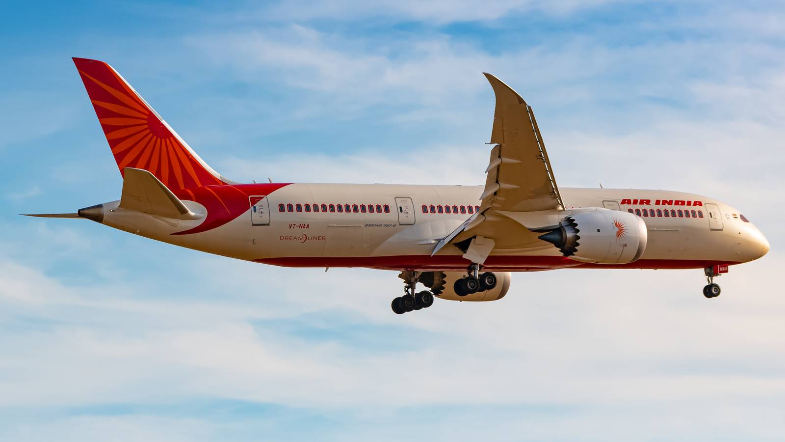 Air India Boeing 787 Bursts Tire While Departing Delhi