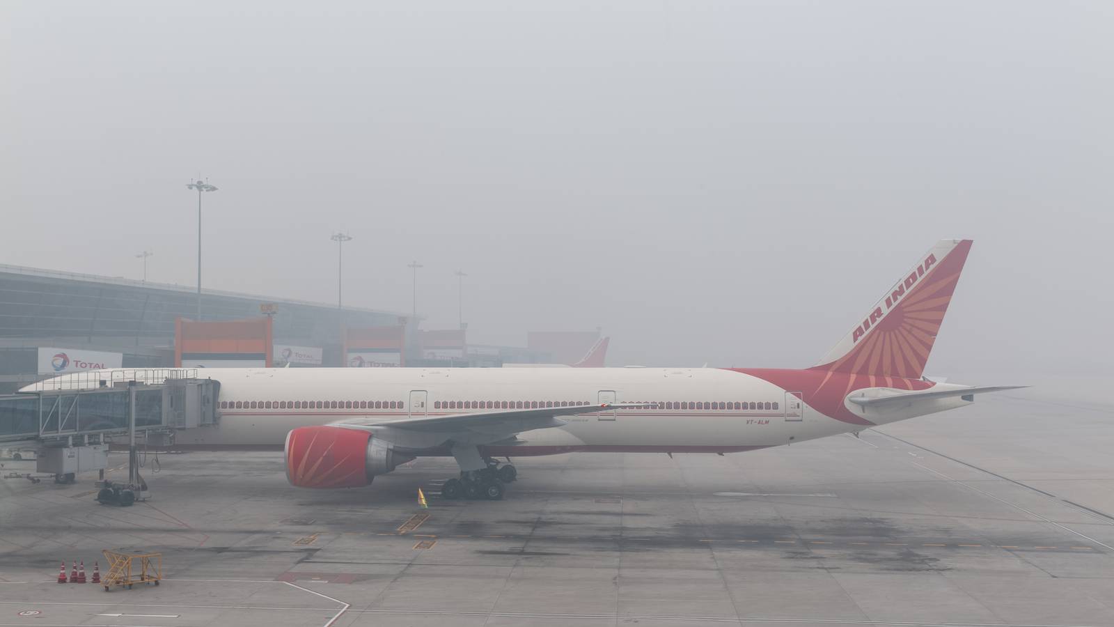 Fog Affects Flight Operations In North India