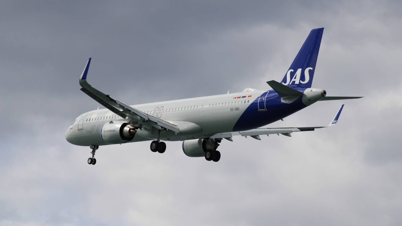 Heavy Snow In Oslo Leads To 60 Flight Cancelations