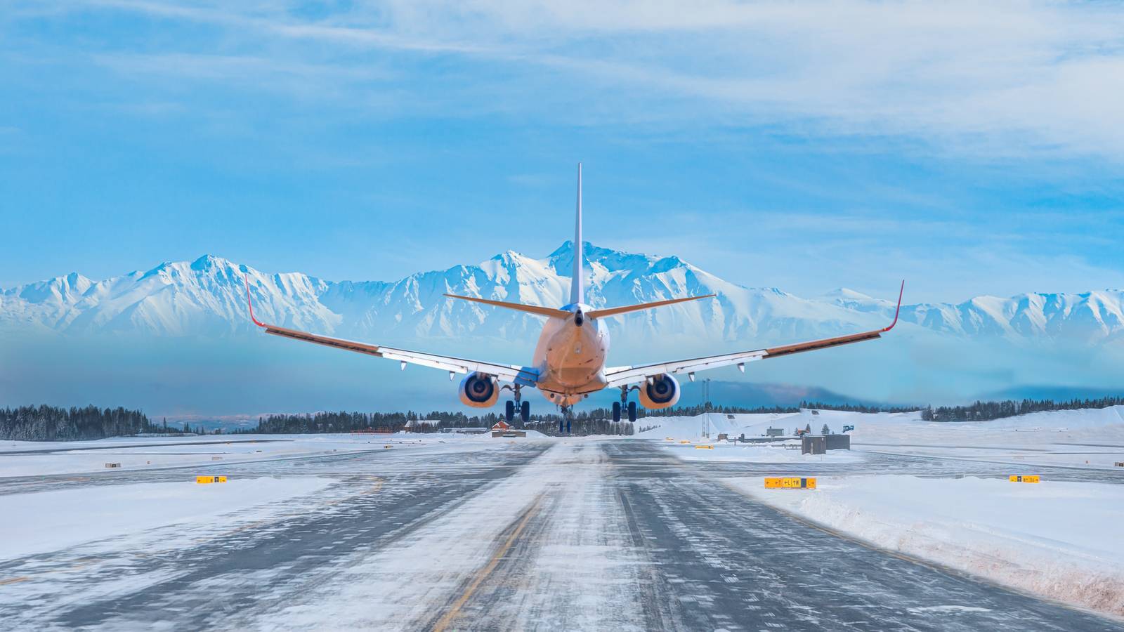 US Winter Flight Chaos Stops An Alaskan Man's Heart Transplant