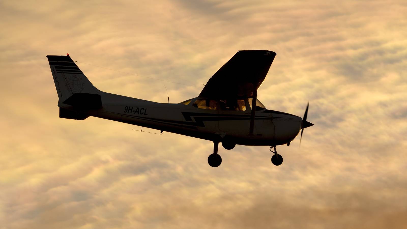 simpleflying.com