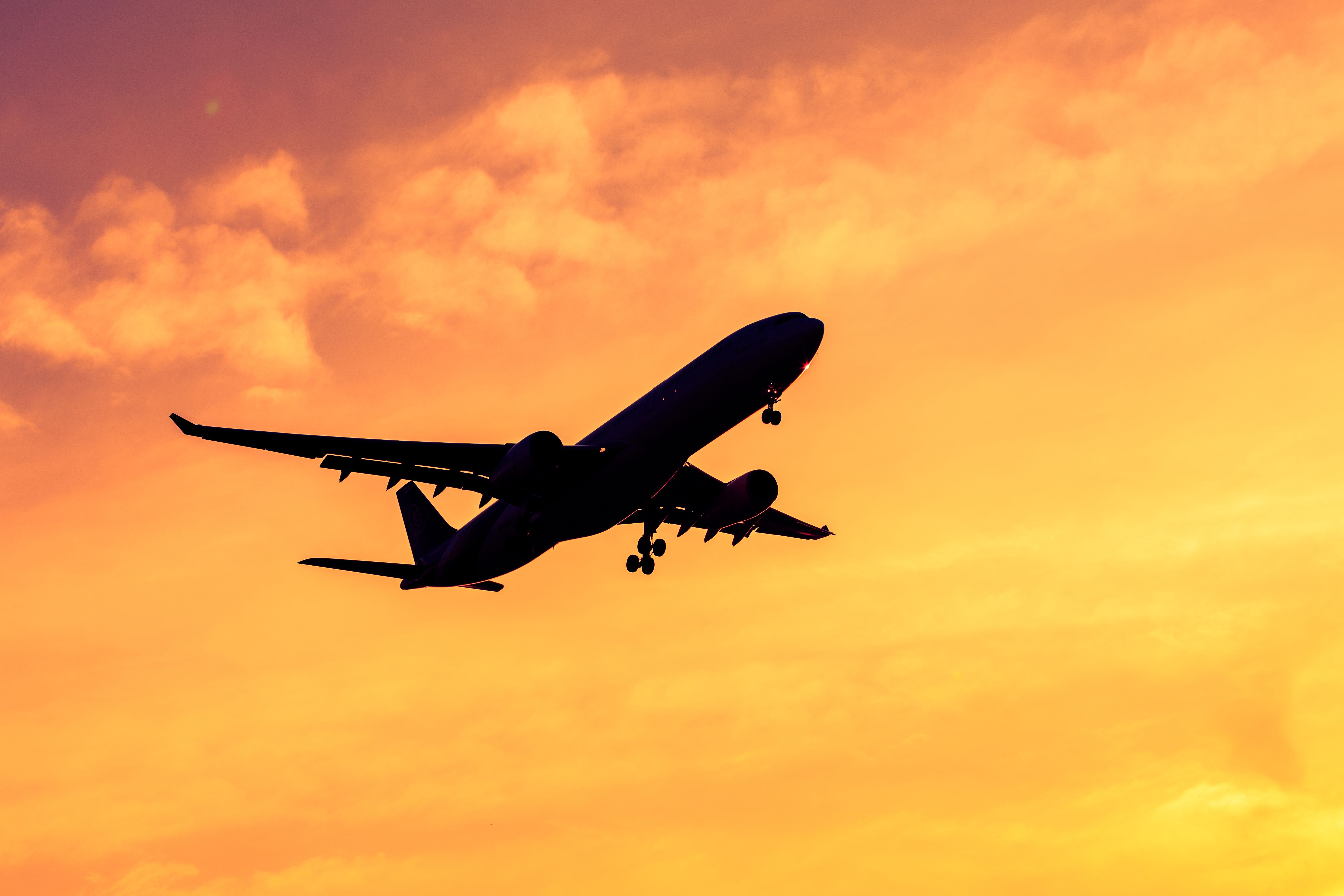 FAA Allows High-Altitude Flights Over Afghanistan