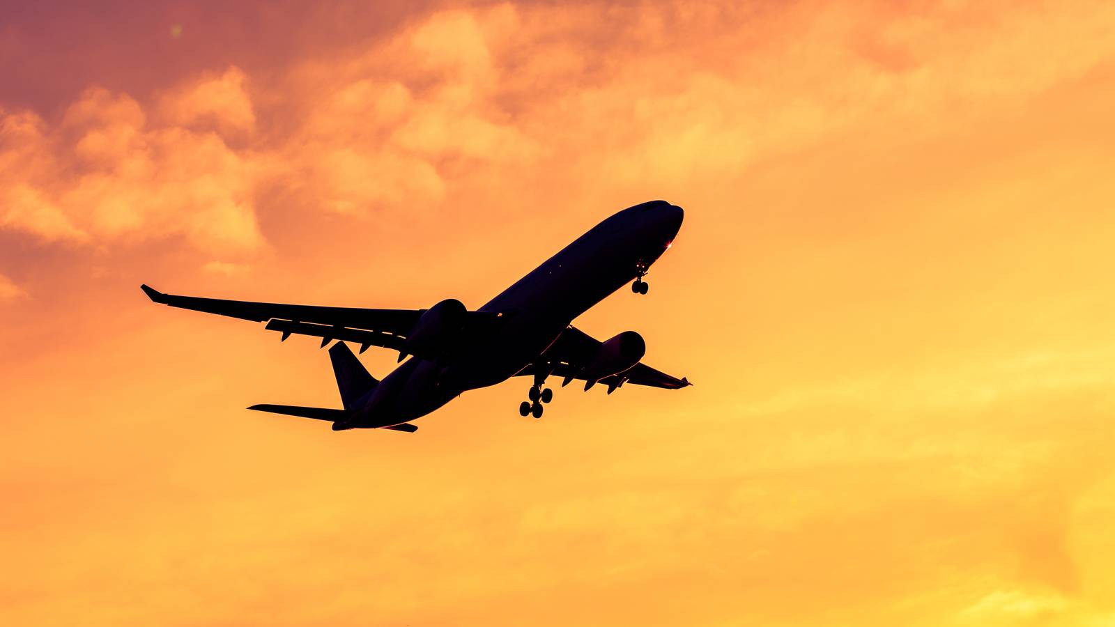 FAA Allows High-Altitude Flights Over Afghanistan