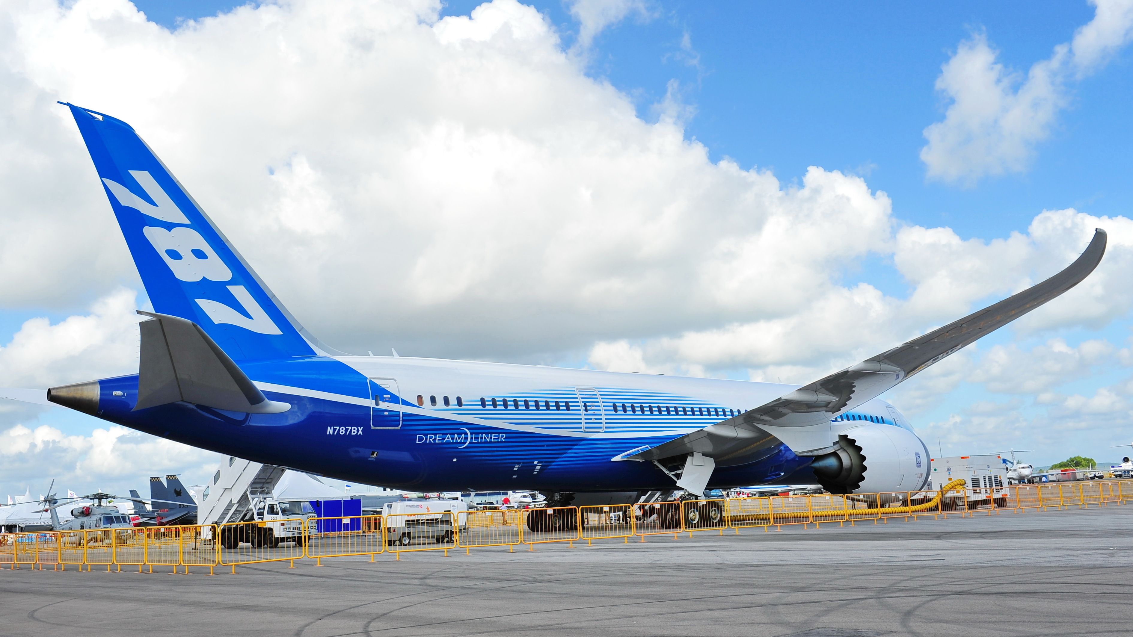 FAA Proposes Airworthiness Directive For Boeing 787 Equipment Water Leaks