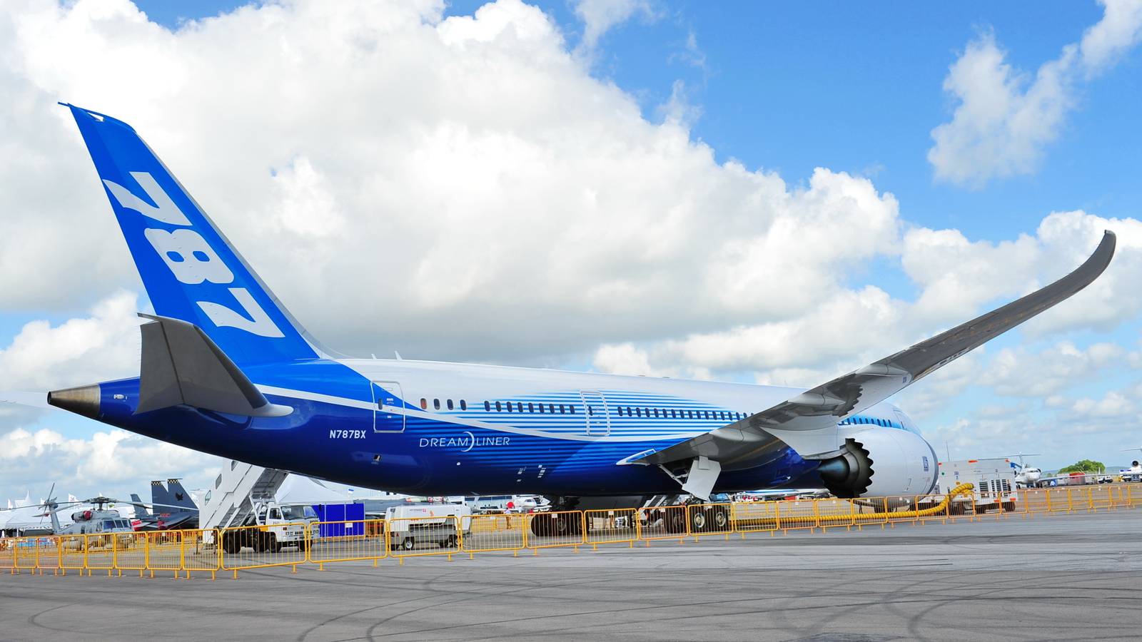 FAA Proposes Airworthiness Directive For Boeing 787 Equipment Water Leaks