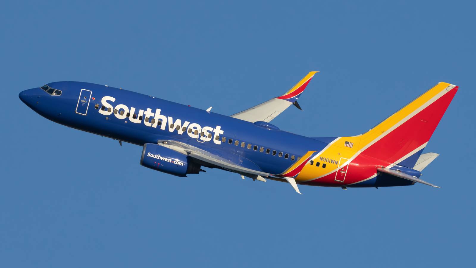 Southwest Airlines Comes To The Rescue To Reunite Young Girl With Her Stuffed Toy "Dog Dog"
