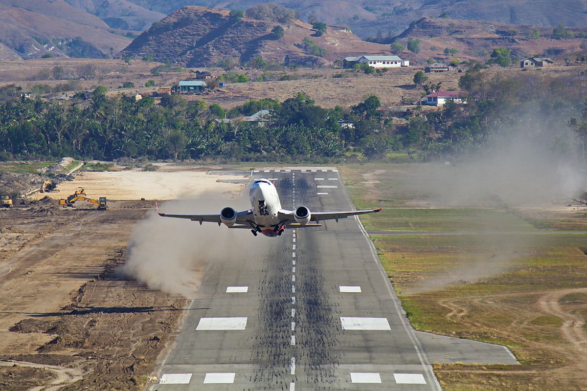 What Are Asia's Oldest Active Boeing 737-500s?