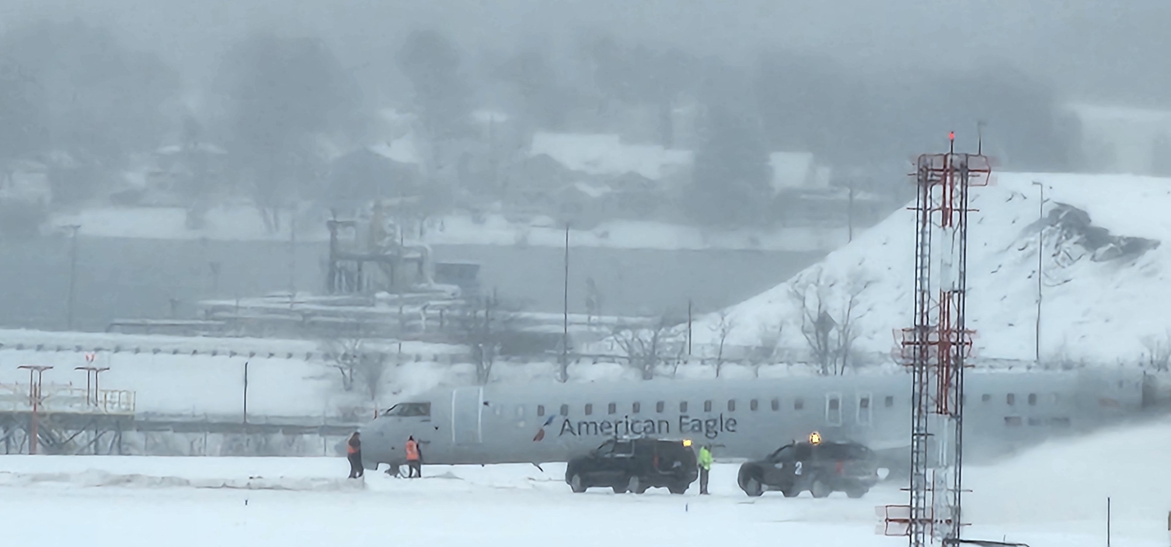 American Airlines Bombardier CRJ900 Slides Off Runway In Portland