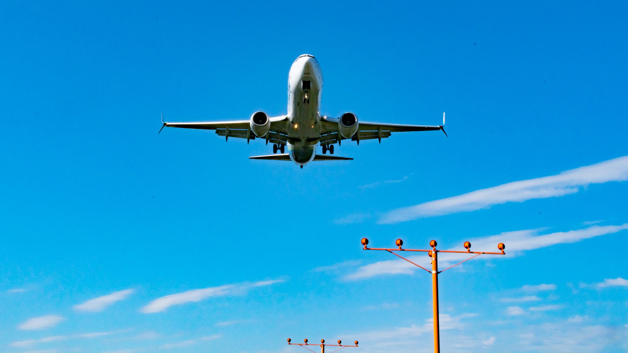 FAA Adds Fuel-Saving Arrival Routes For 11 Airports