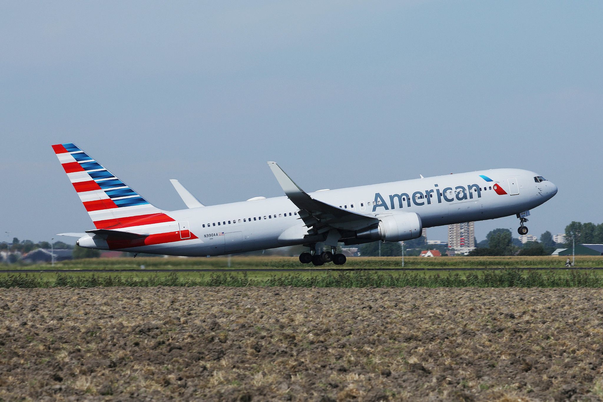 Survey Reveals The Most Unreliable Airlines Serving The US & The UK