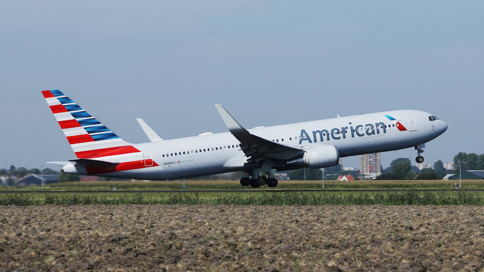 Survey Reveals The Most Unreliable Airlines Serving The US & The UK