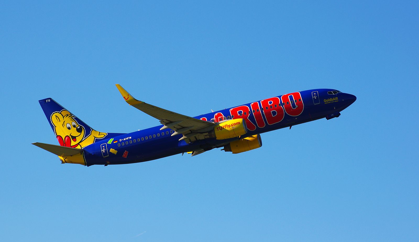 The Story Of TUI's Eye-Catching Haribo-Liveried Boeing 737s