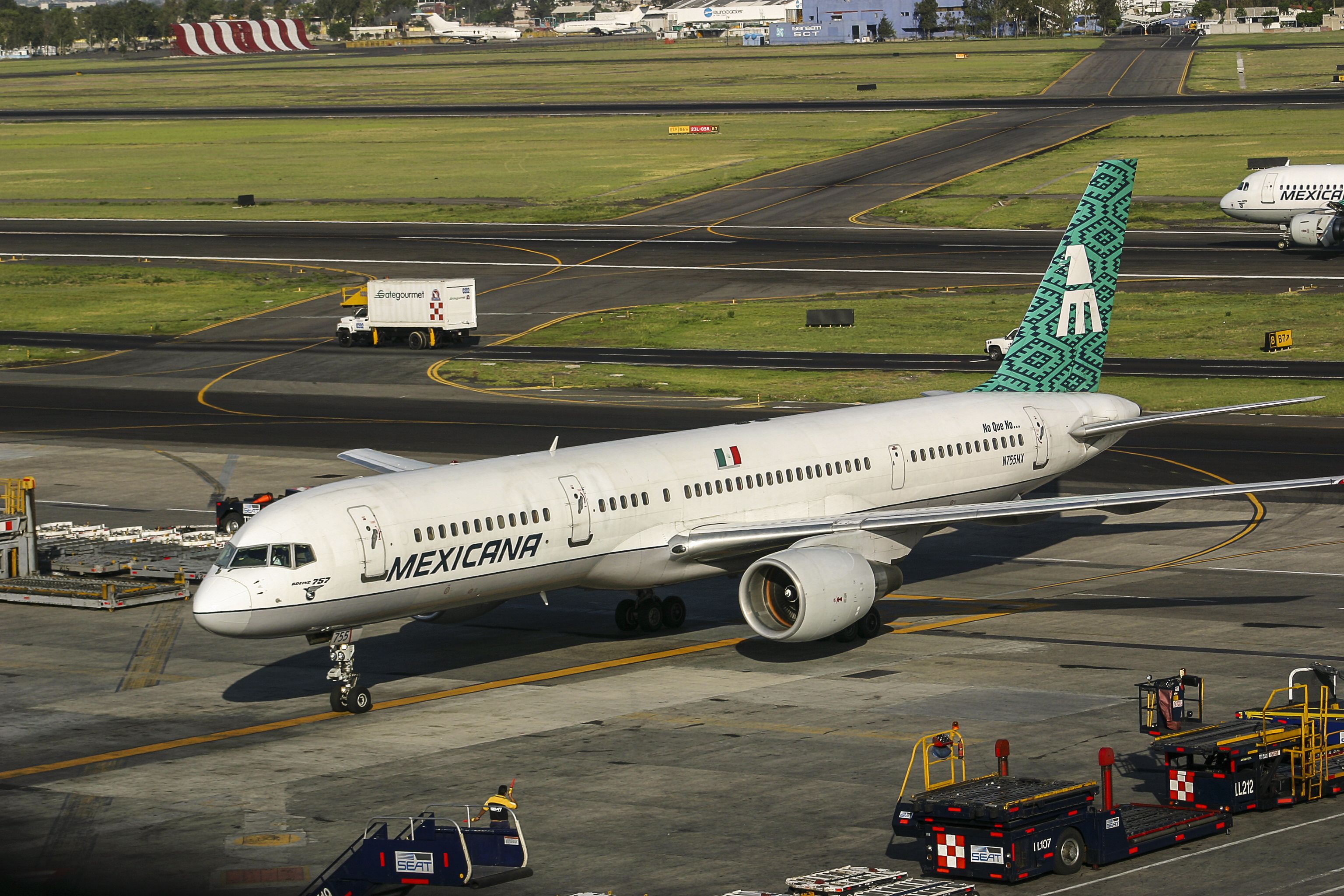 Mexican Government To Acquire Mexicana de Aviación Brand For $37 Million