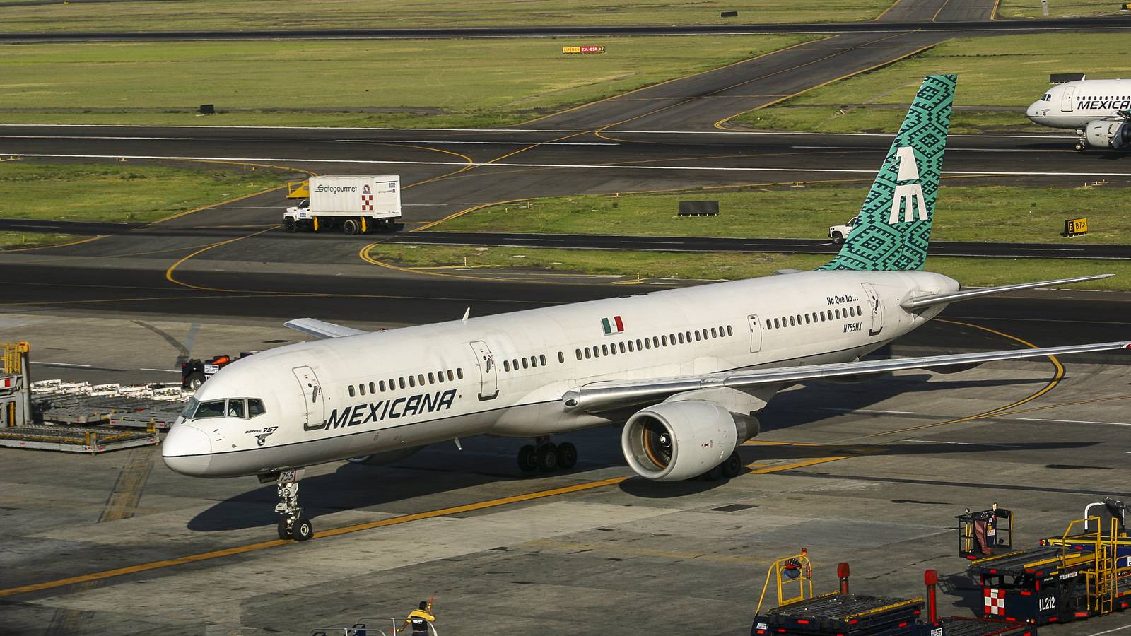 Mexican Government To Acquire Mexicana de Aviación Brand For $37 Million