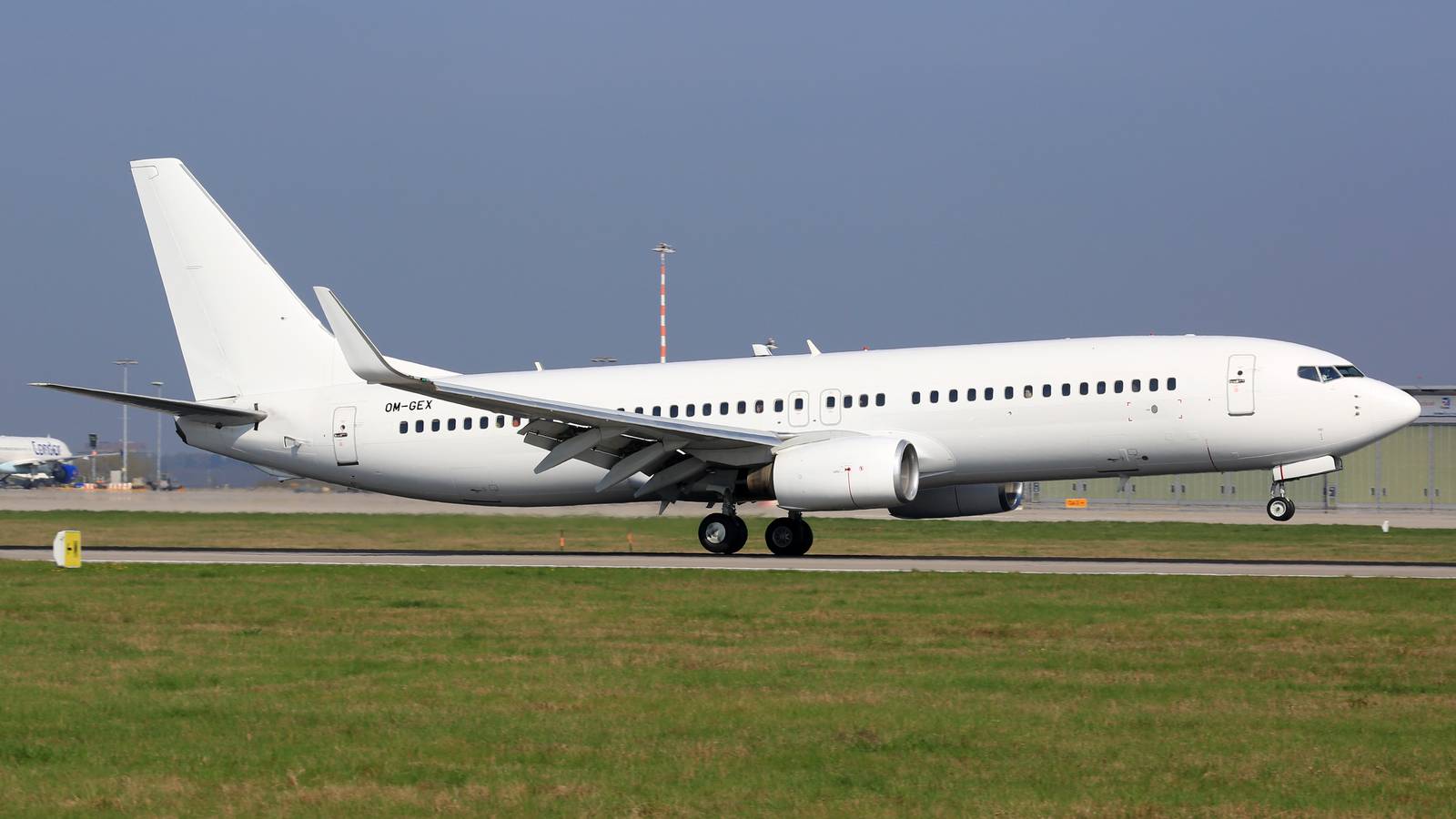Sky Cana Receives The Caribbean's First Boeing 737-800BCF