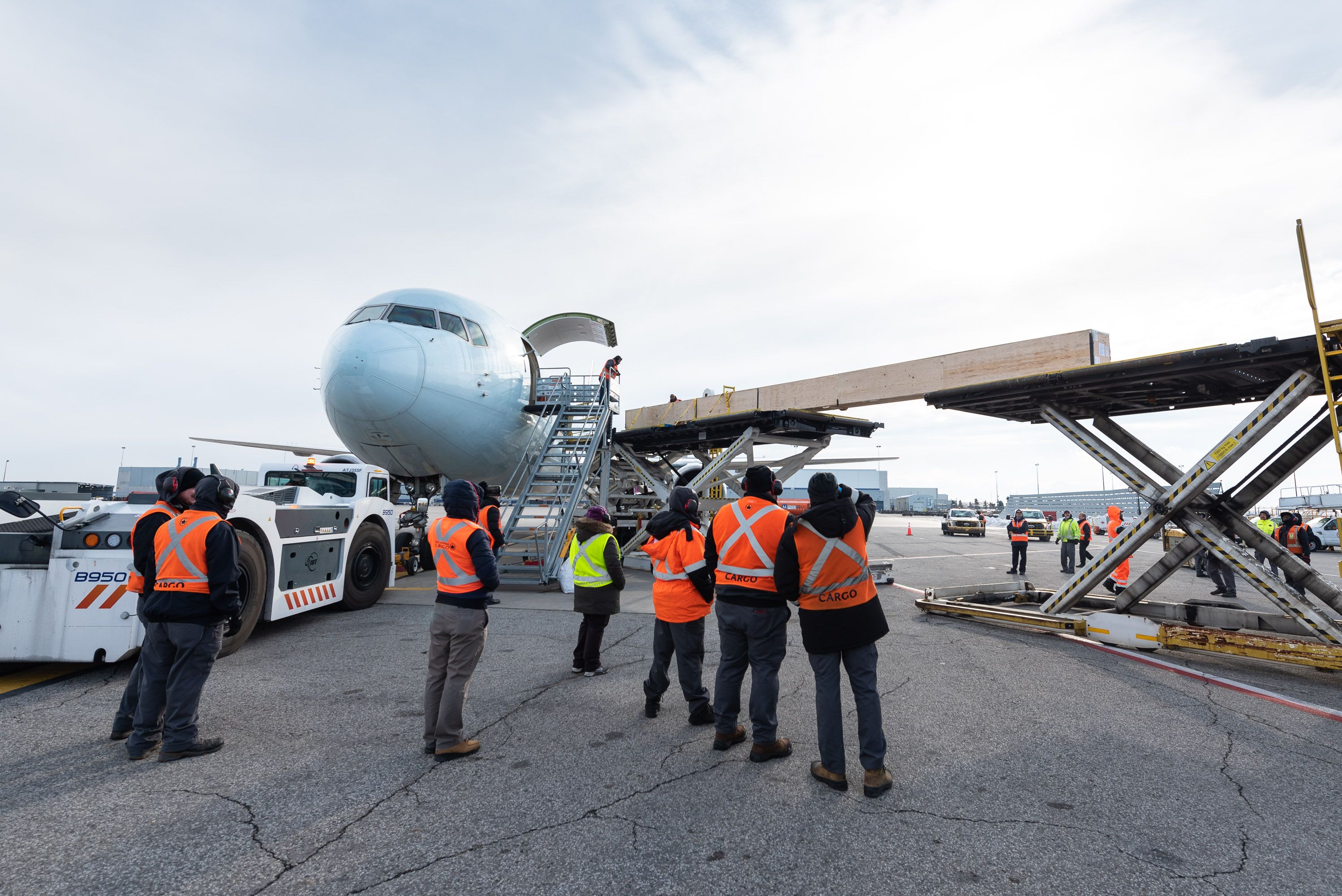 Air Canada Breaks Longest Boeing 767 Item Record Flying IMAX Screen To Quito