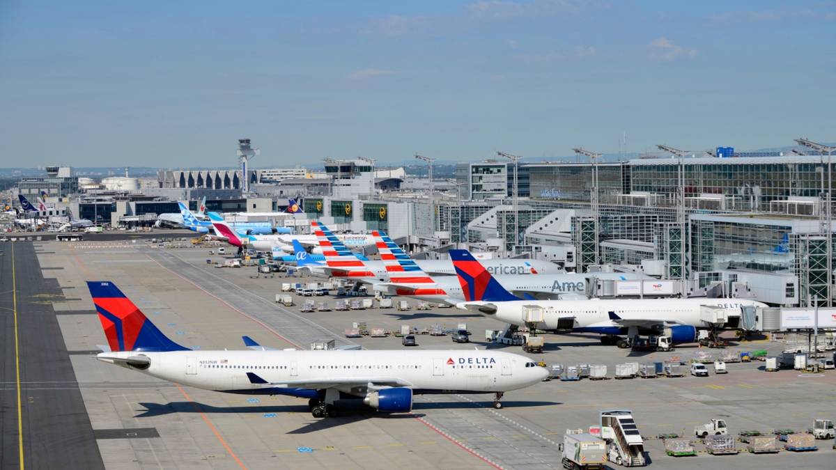 The Top 20 Most Well Connected Airports In The World In 2022