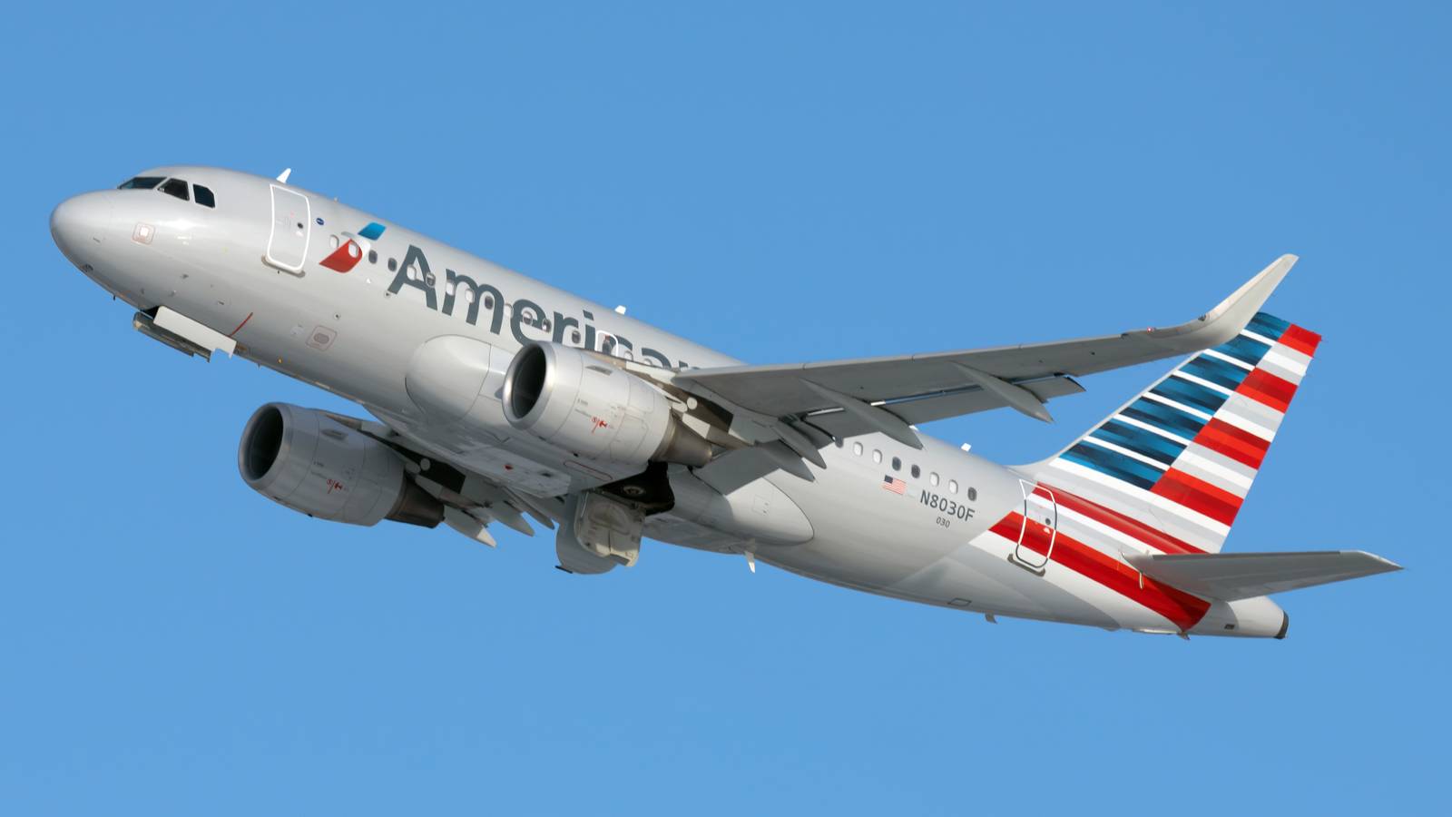 American Airlines Airbus A319 Returns To Gate In El Paso Following Reported Bomb Threat