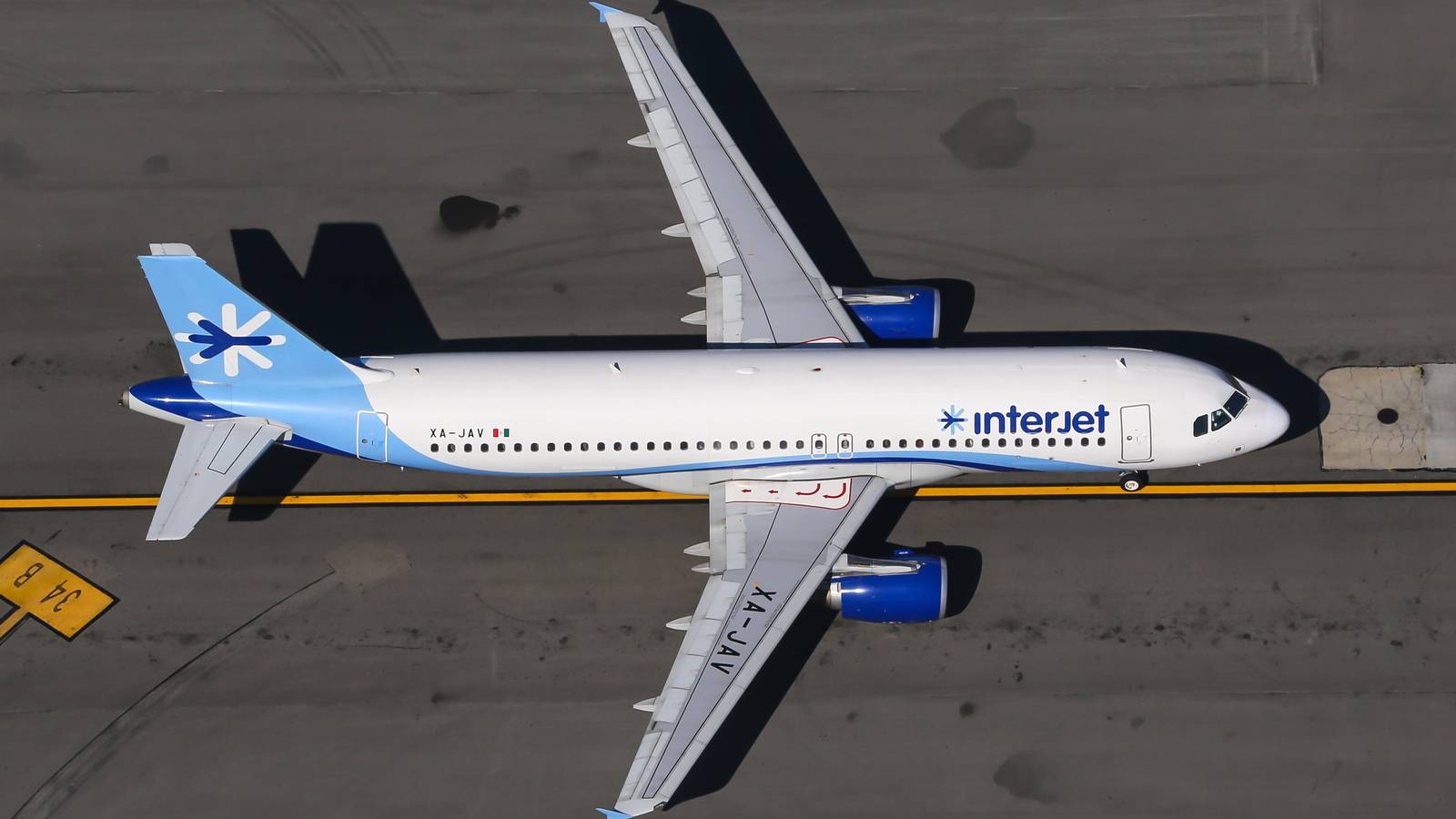 Why An Interjet Airbus A320 Is Flying Commercial Flights In Pakistan
