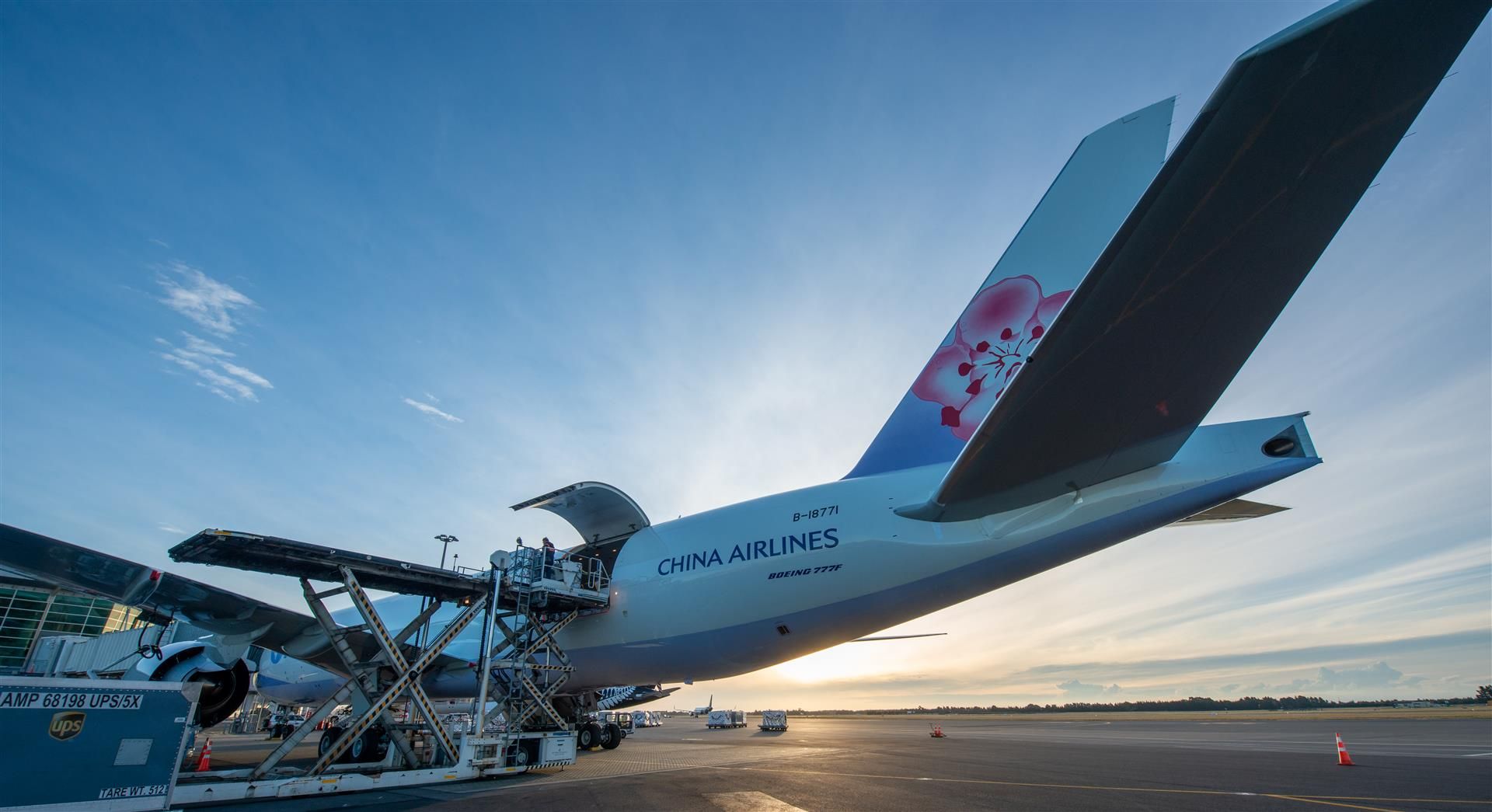 China Airlines Dedicates Eight Boeing 777F To Transport Kiwi Delicacies To Taipei