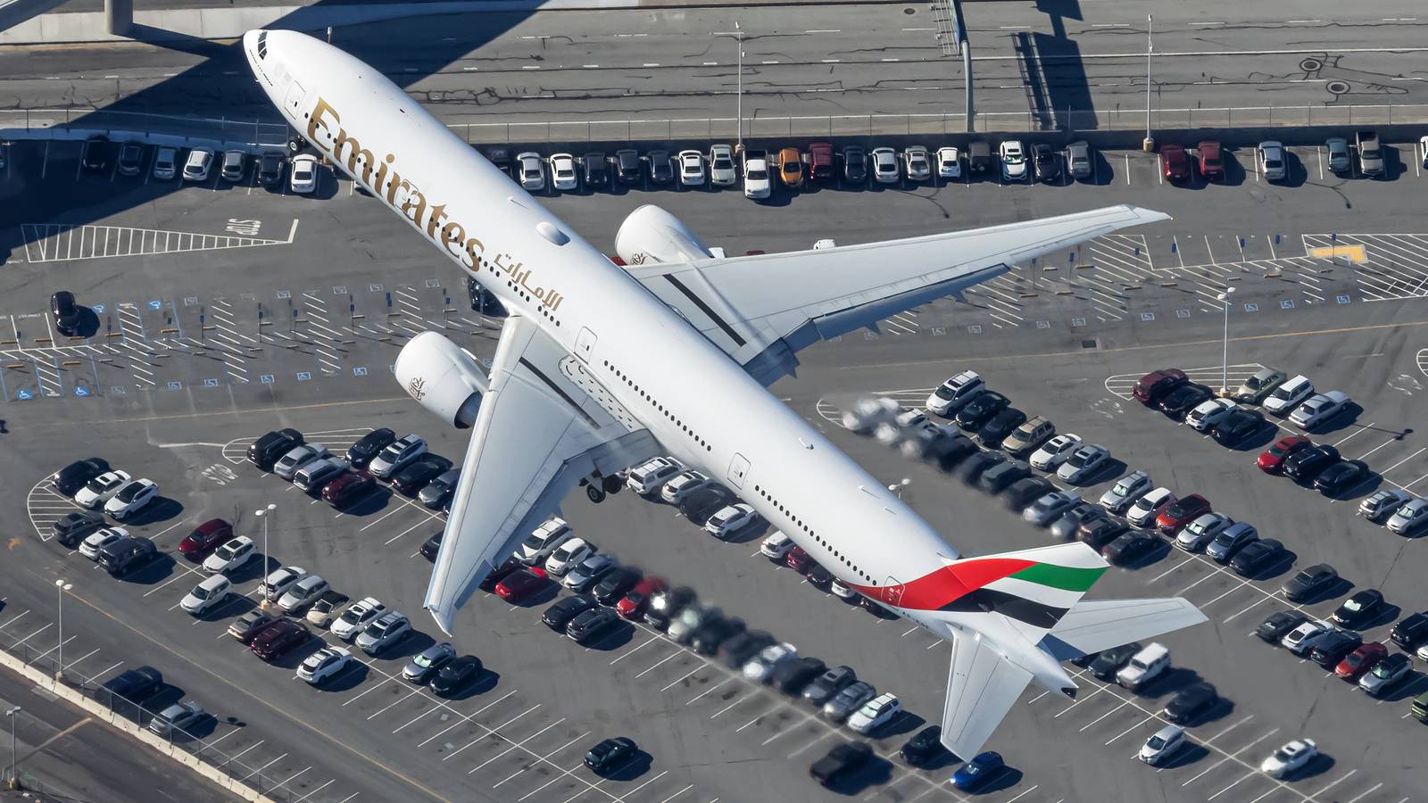 Emirates Ups China Schedule As COVID Restrictions Relax