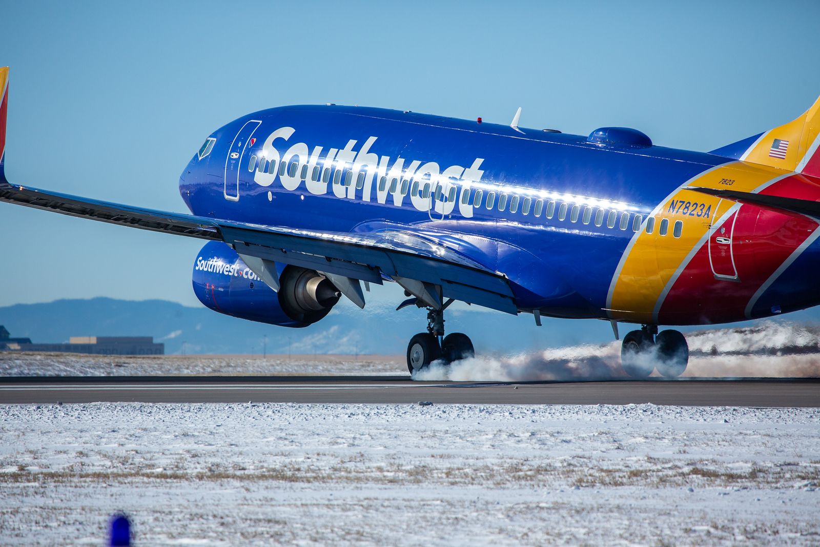 Boeing Has Redesigned The 737NG Engine Nacelle To Better Resist Broken Fan Blades