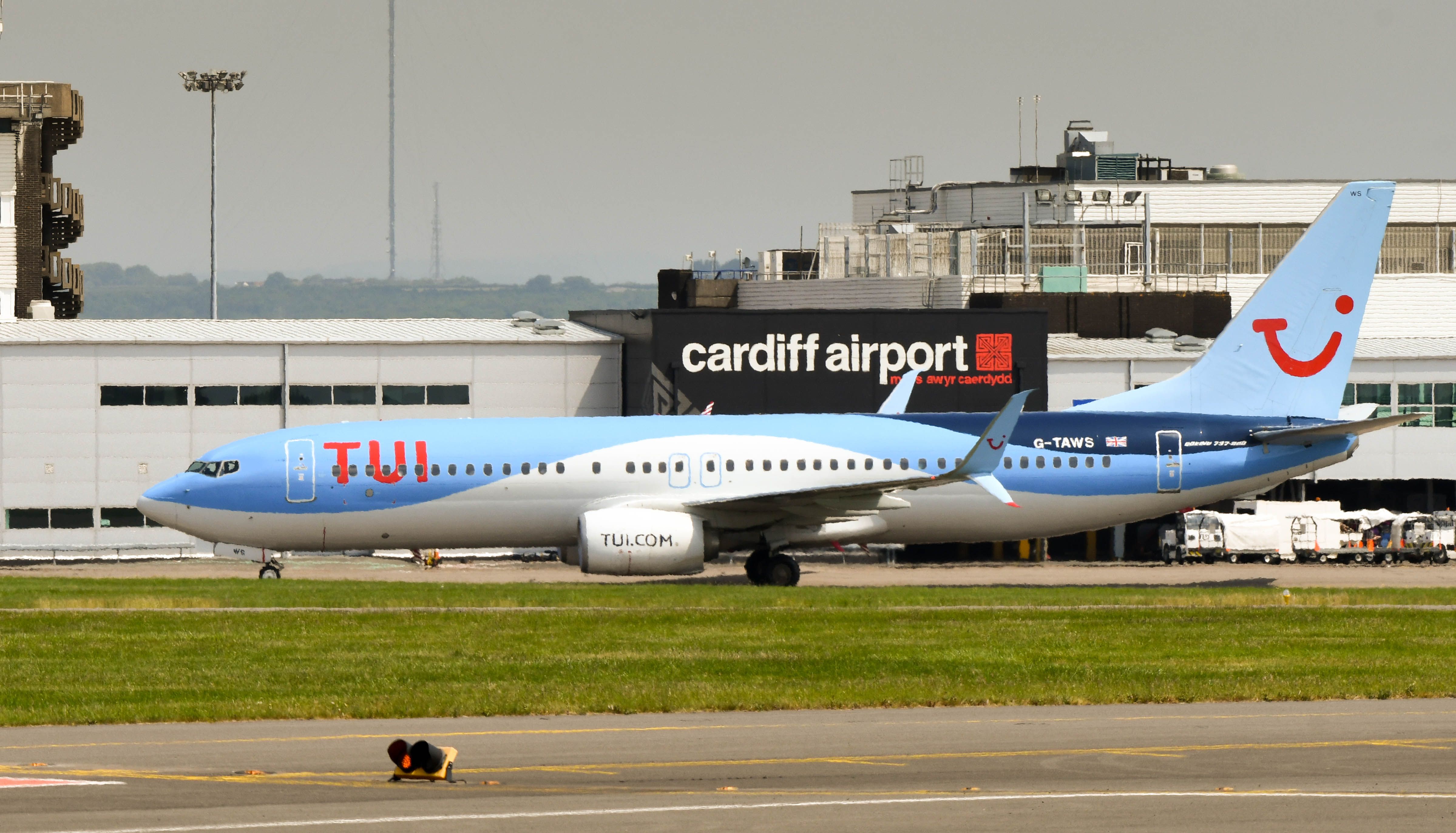 Ex-BMI Baby Managing Director Criticizes Cardiff Airport's Location Following Wizz Air Withdrawal