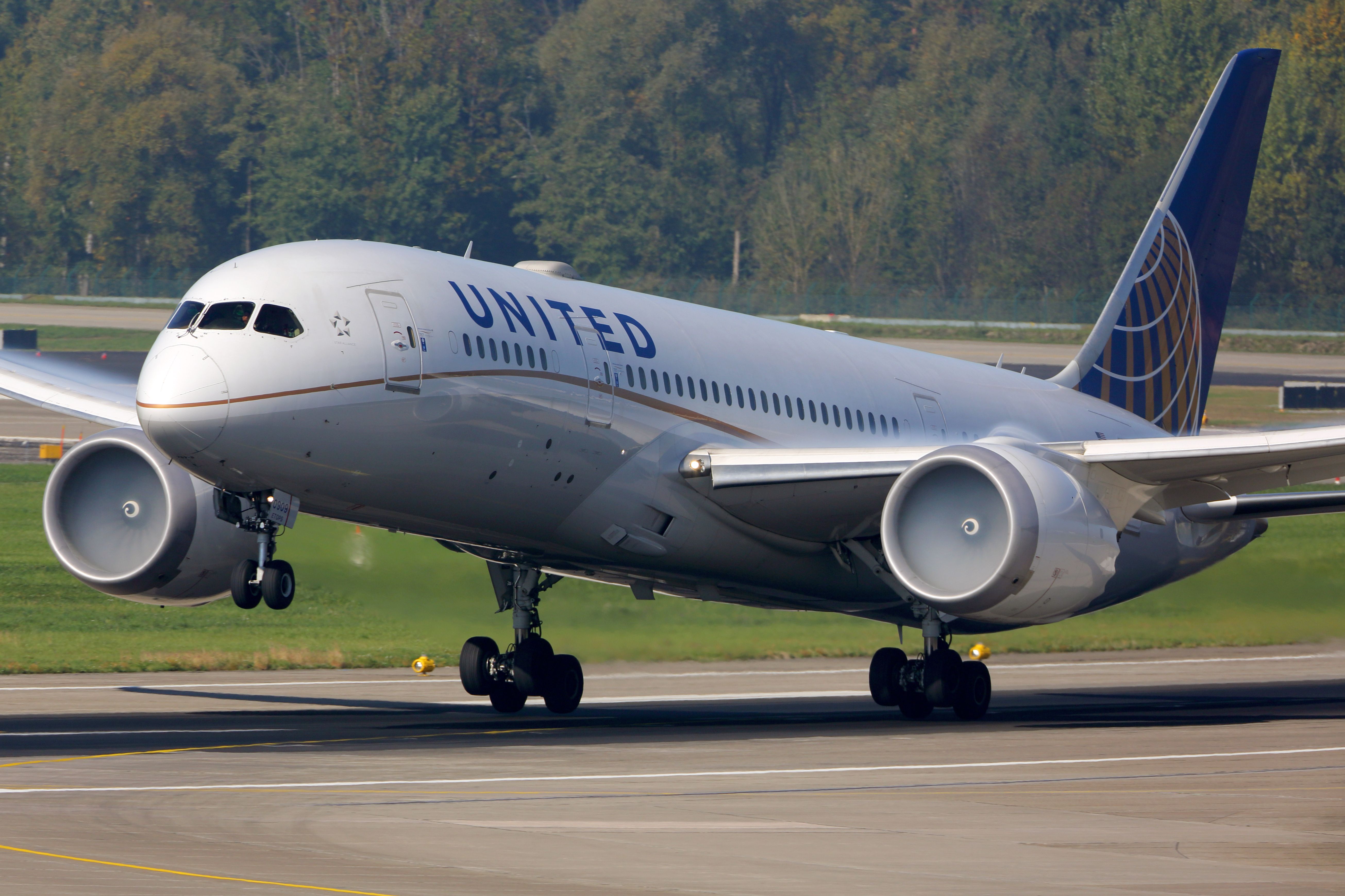 These Time Traveling Flights Completely Miss Celebrating New Year's Day