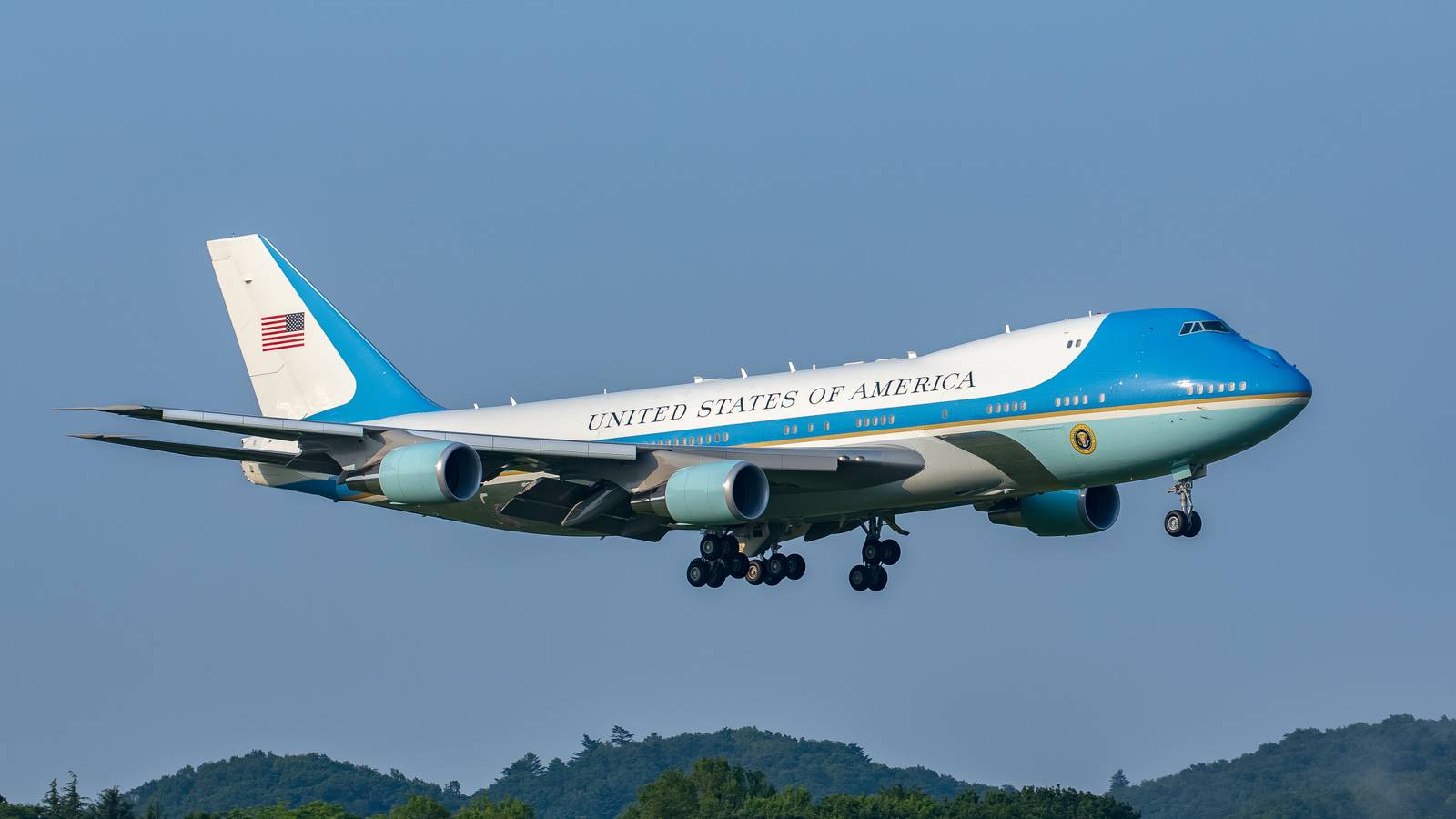 Air Force One: What's The Latest With The New Boeing 747-8s