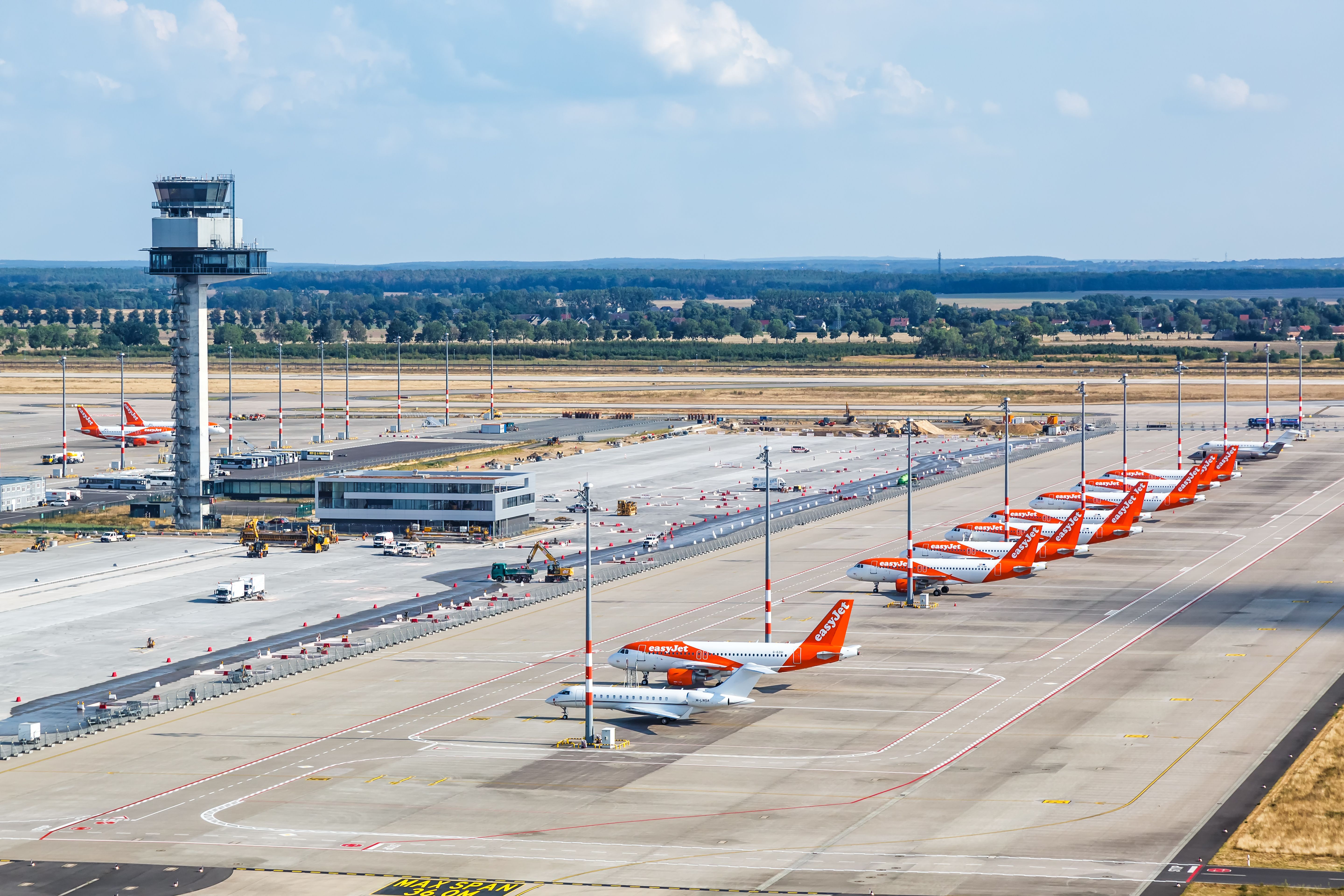 Hamburg & Berlin Passengers Experience Day Of Disruption Amid Continued Strikes