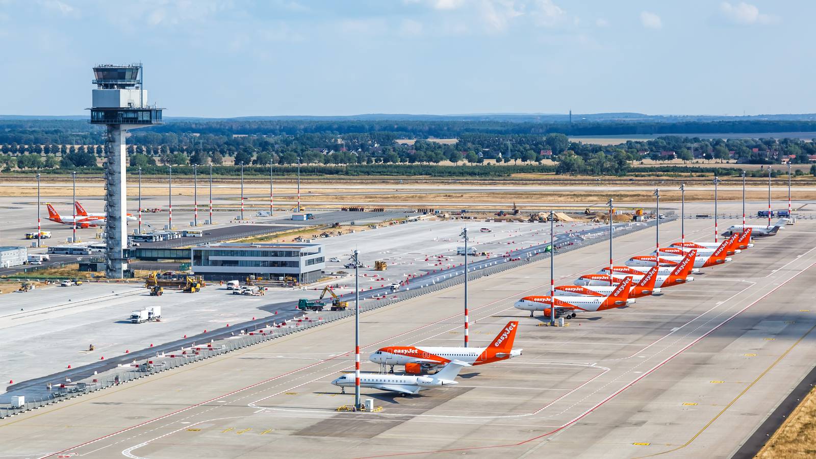 Hamburg & Berlin Passengers Experience Day Of Disruption Amid Continued Strikes