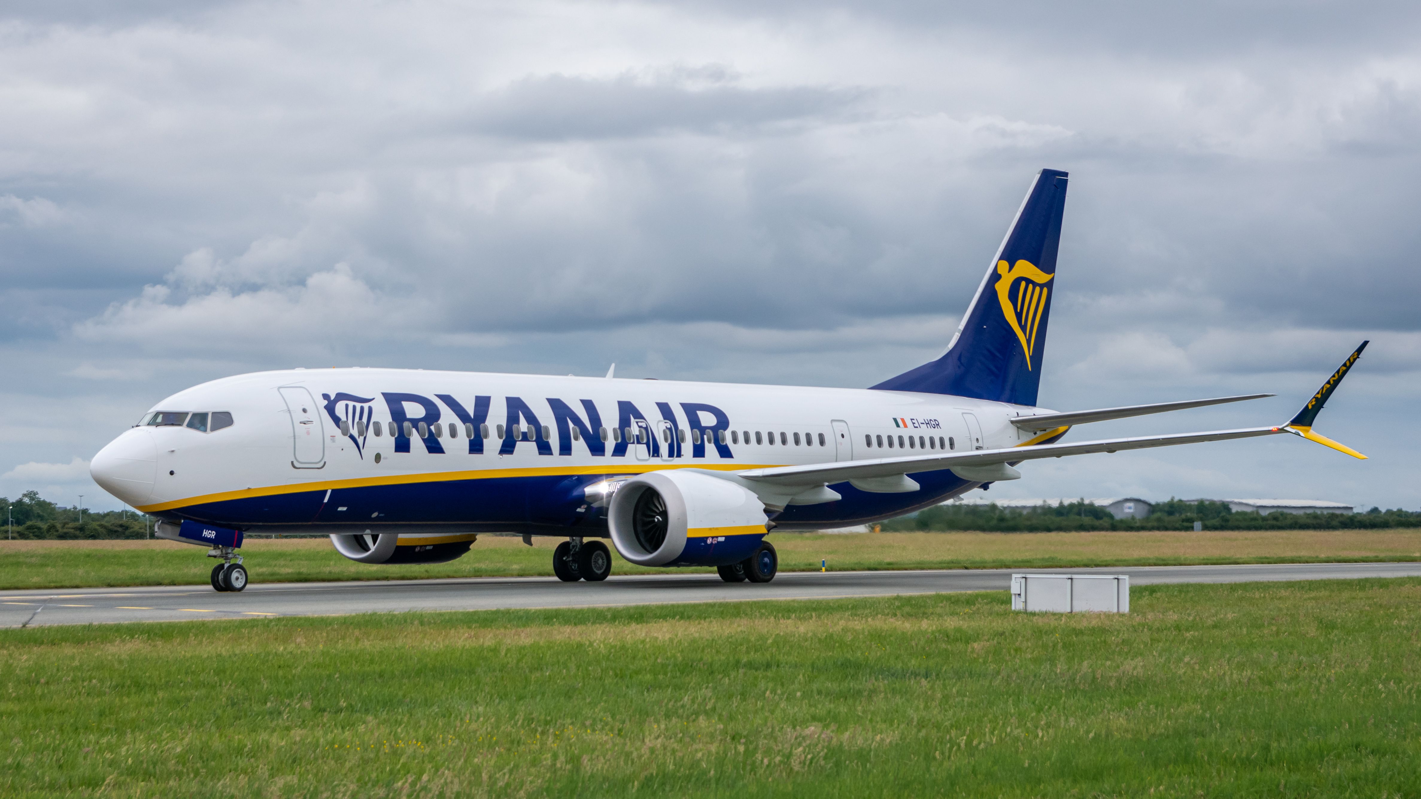 Ryanair Passengers Leave Baby At Check-In When Told To Buy An Extra Seat