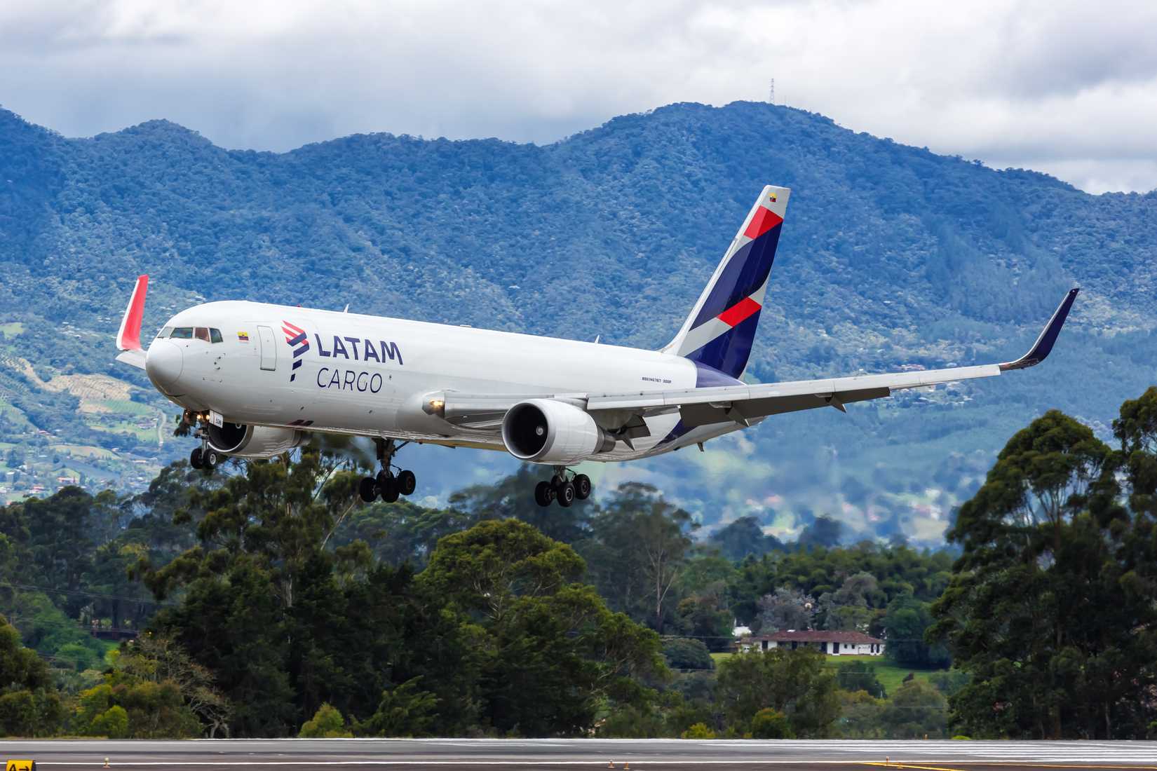 LATAM Boeing 767-300F