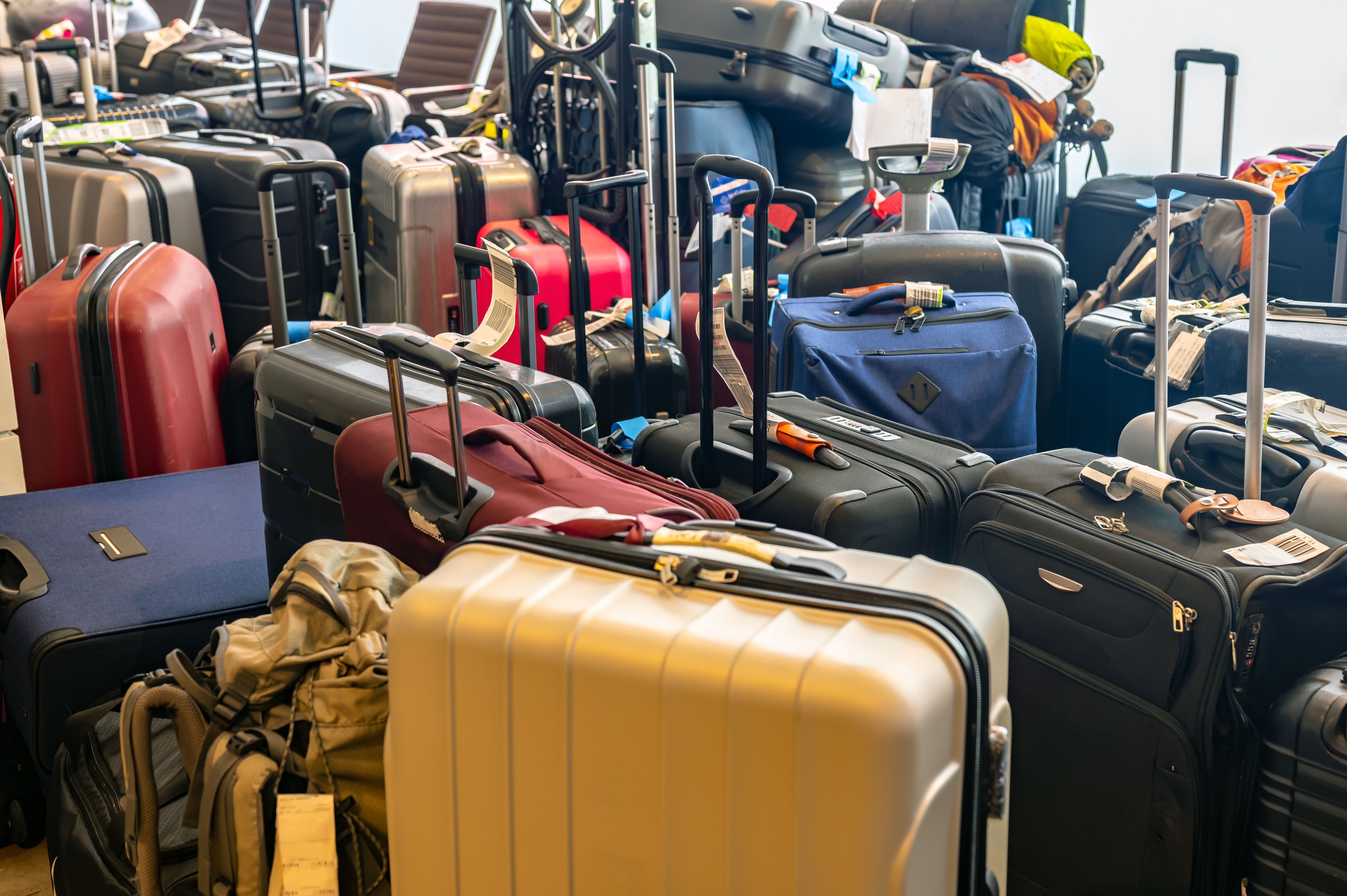 Airlines Earn $29 Billion Carrying Bags In 2022