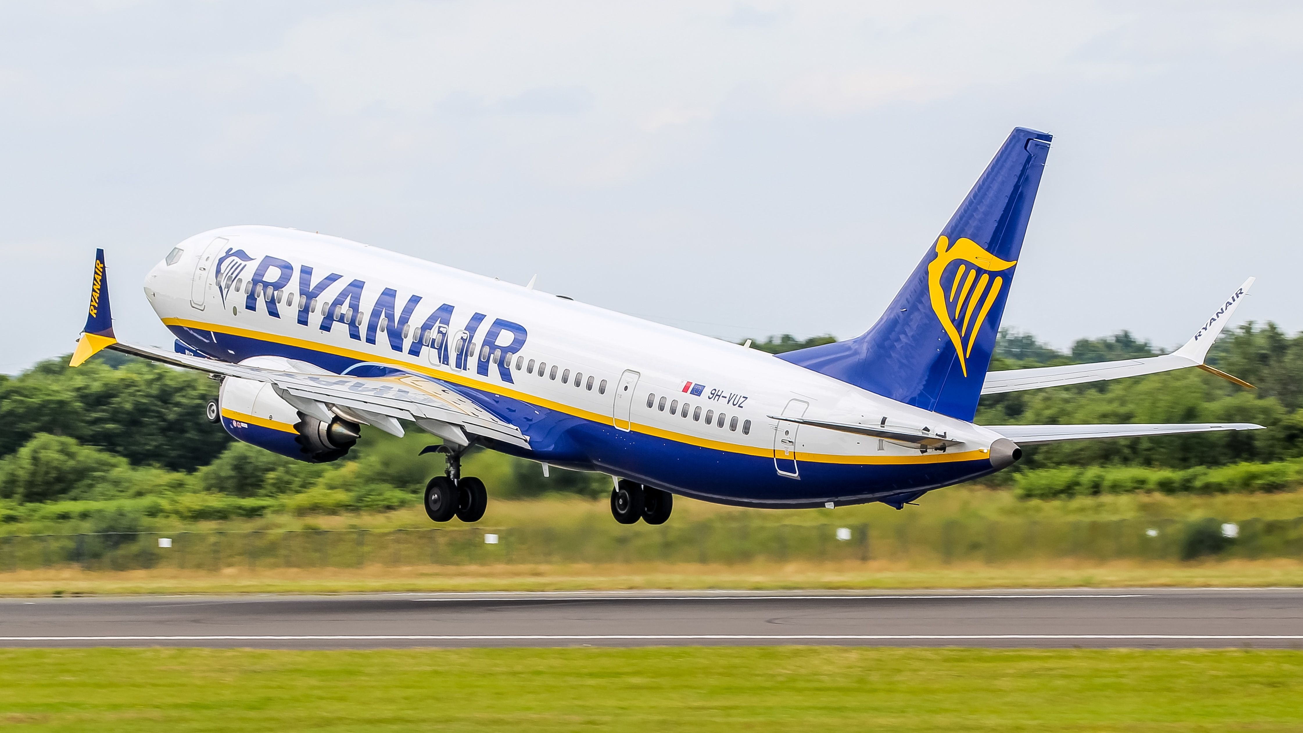 Ryanair Cancels 400 Flights As French ATC Strike Again