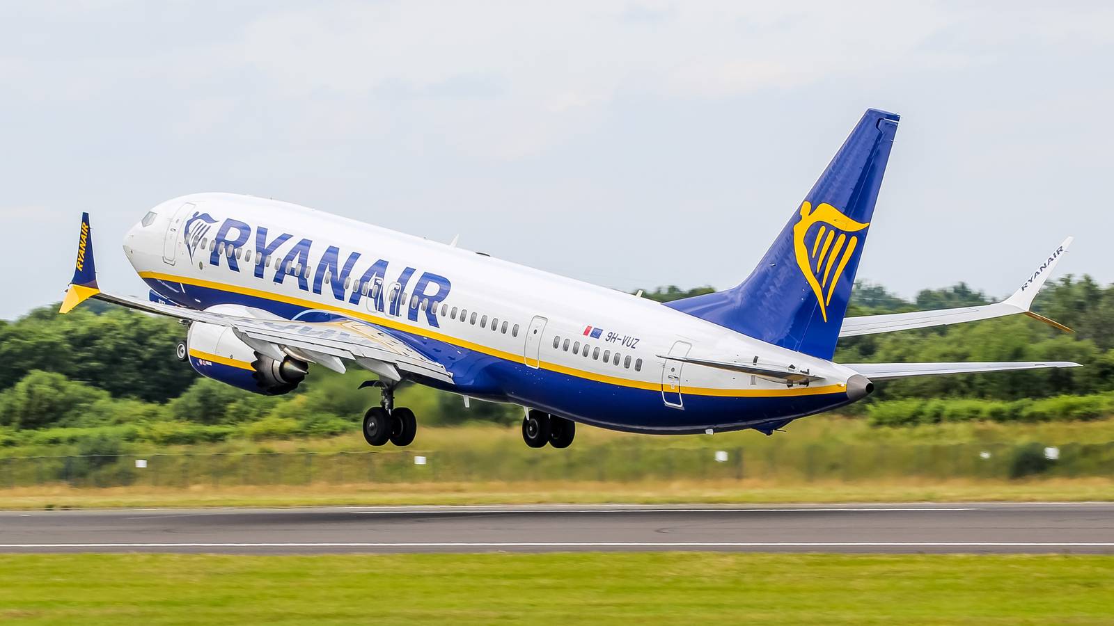 Ryanair Cancels 400 Flights As French ATC Strike Again
