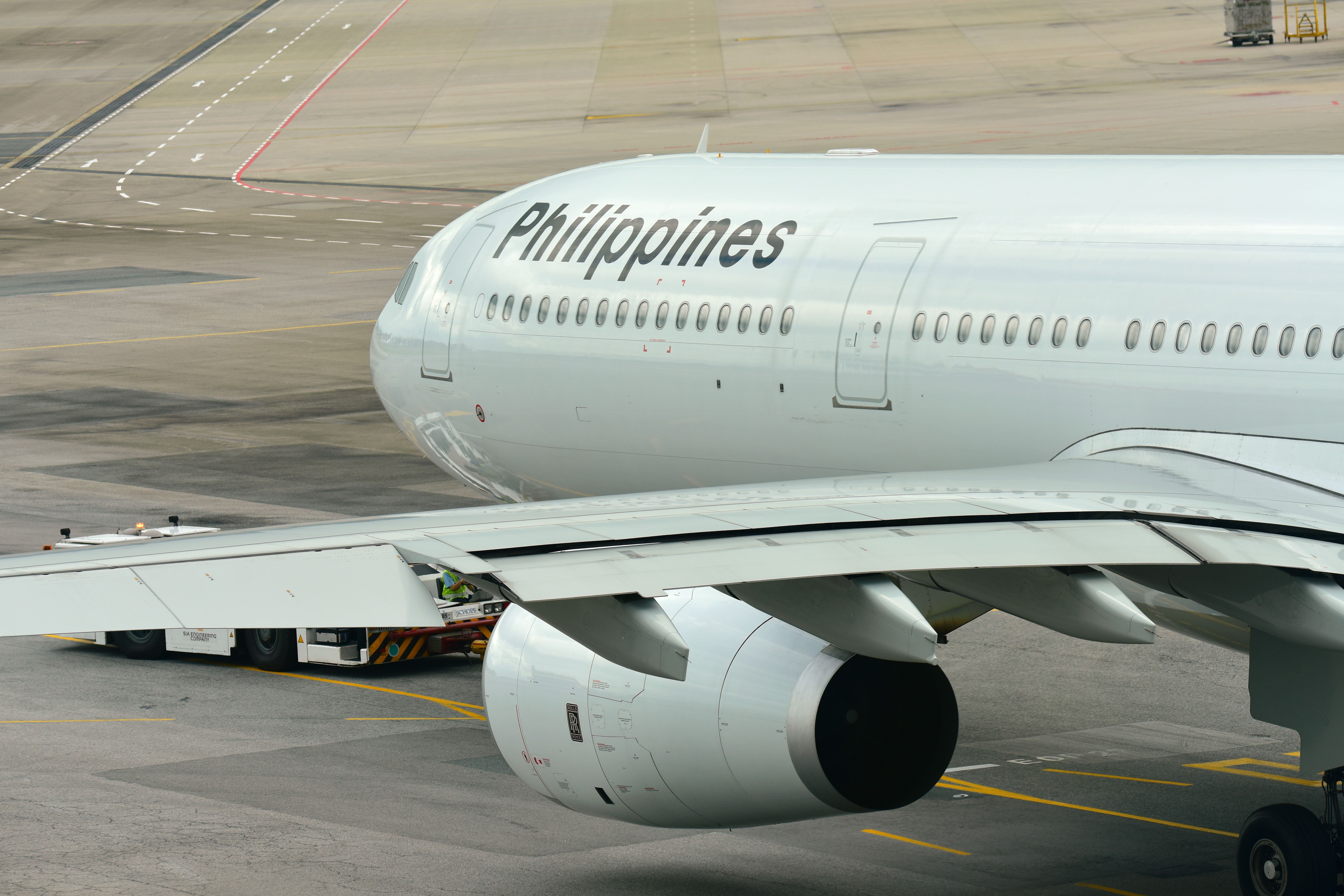 Philippine Airlines Crew In Trouble For Smuggling 40KG Of... Onions?