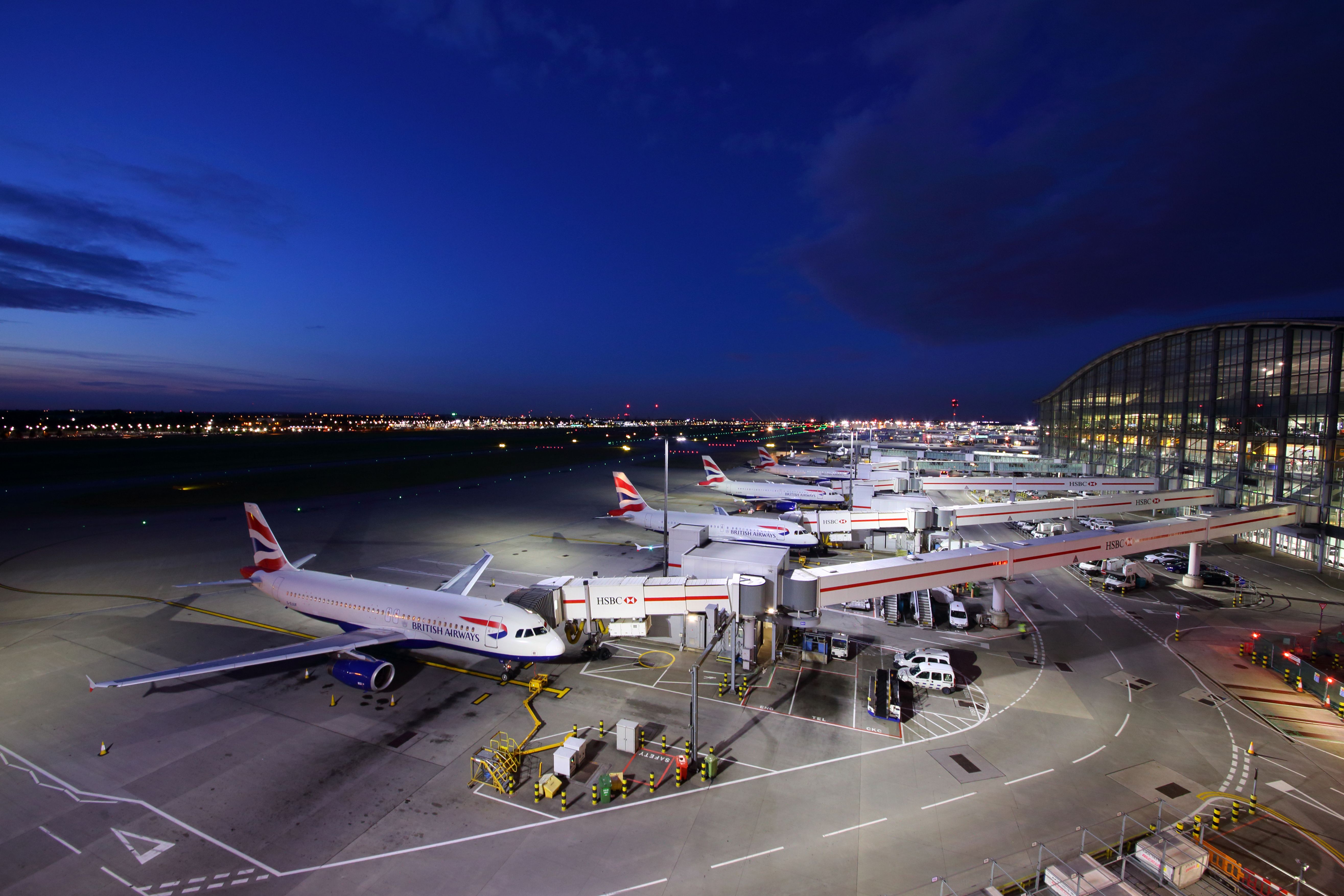 London Heathrow Airport Reports Highest Festive Traffic Figures Since 2019