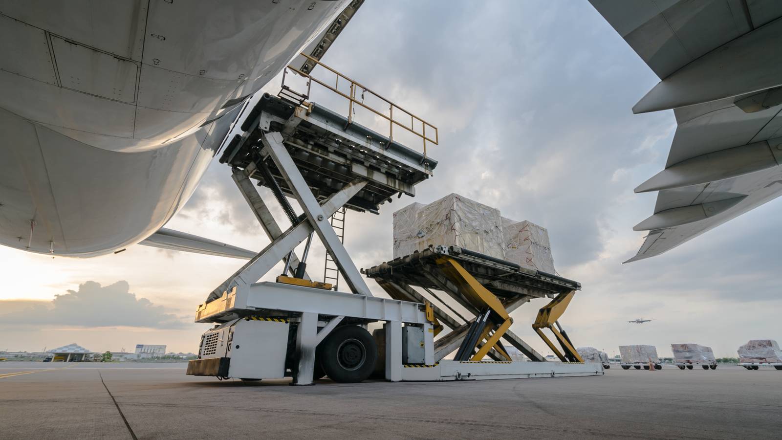 London Heathrow Uranium Find Leads To Arrest