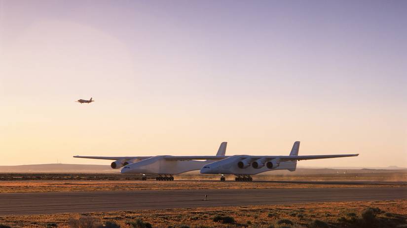 The Stratolaunch Roc Just Completed Its Longest Ever Flight