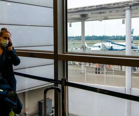 E175 Window Trip Review: Horizon Air E175 Premium Class vs. First Class