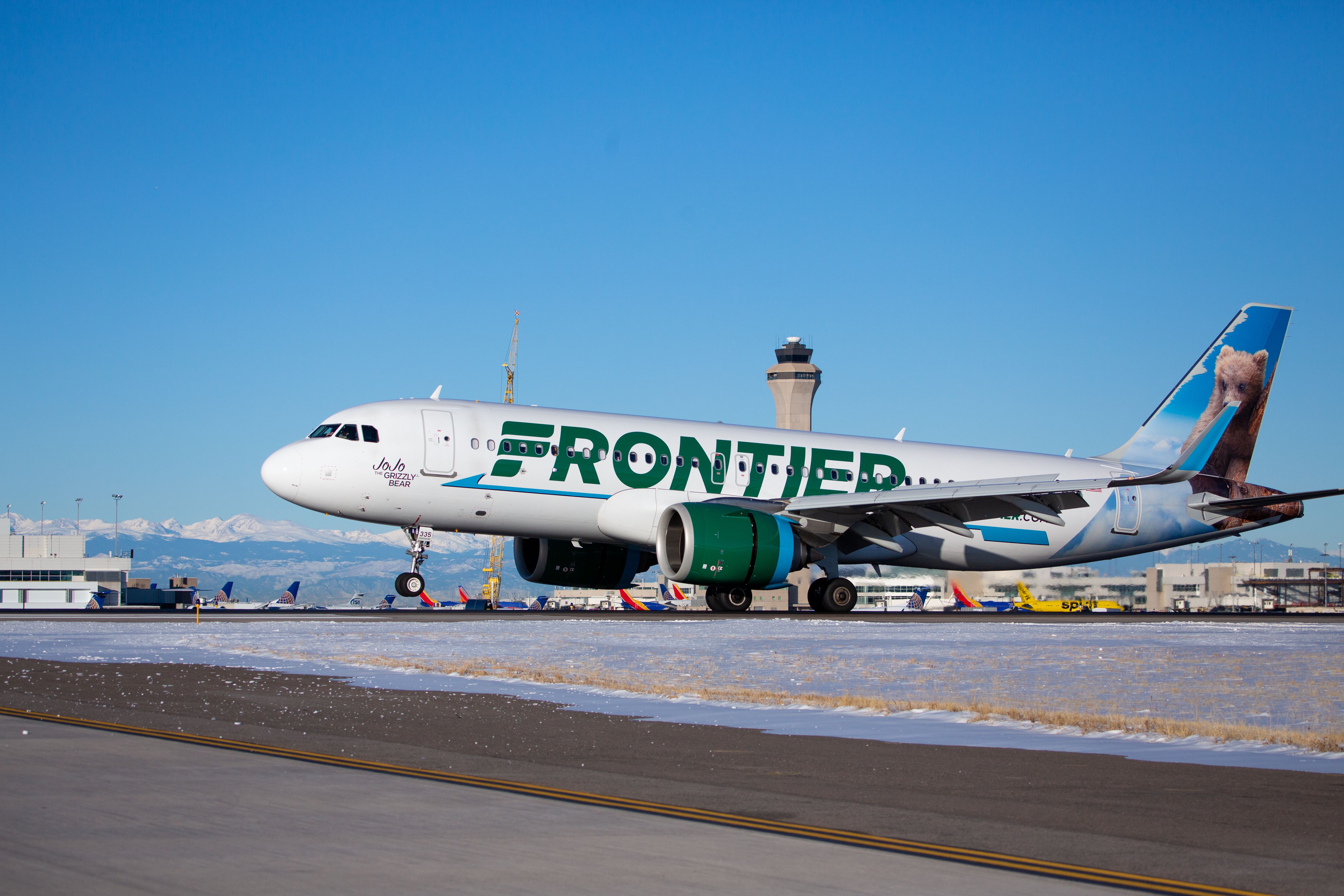 Frontier Airlines Celebrates 29th Anniversary With Customer Appreciation Event