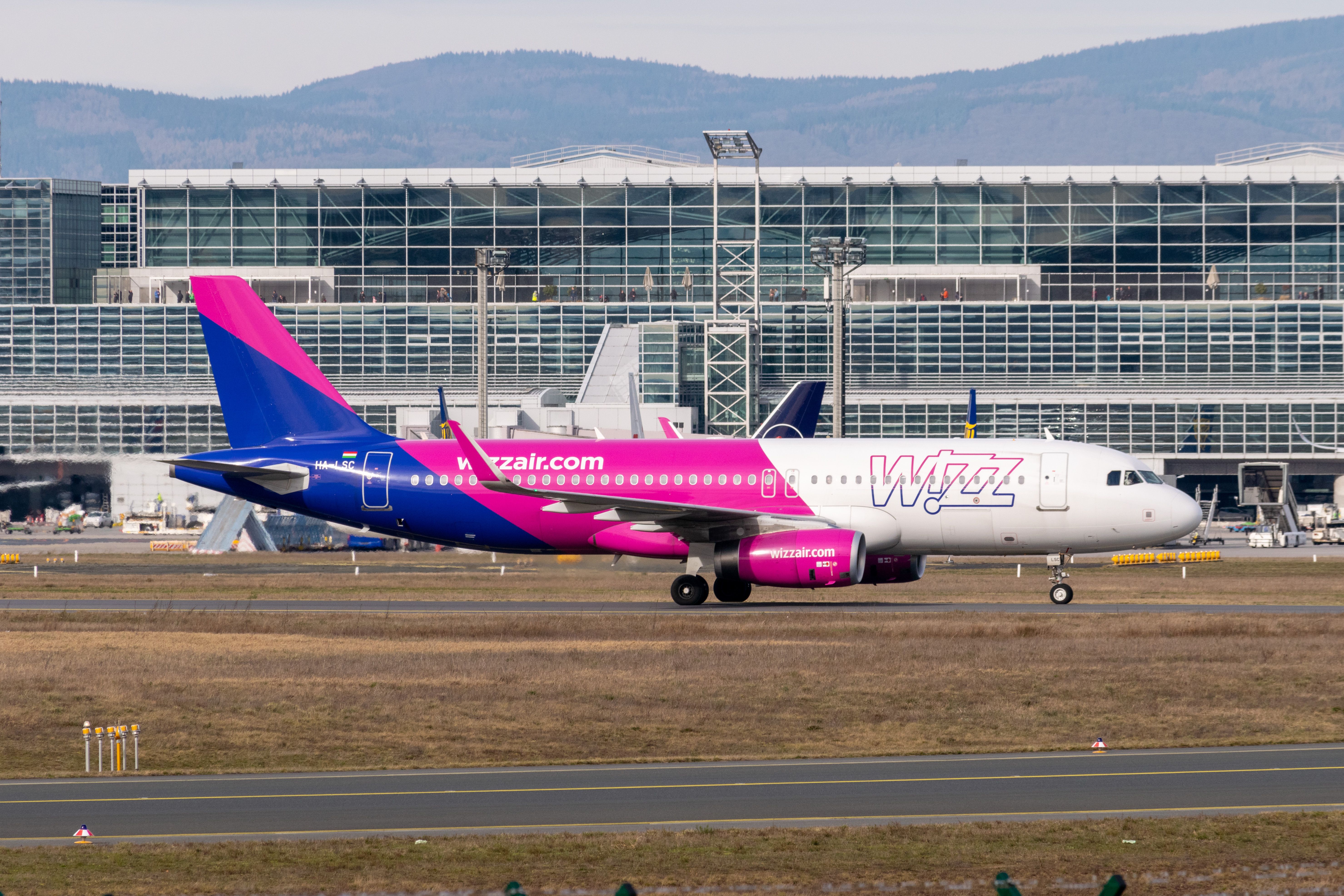 Why Is Wizz Air So Cheap?