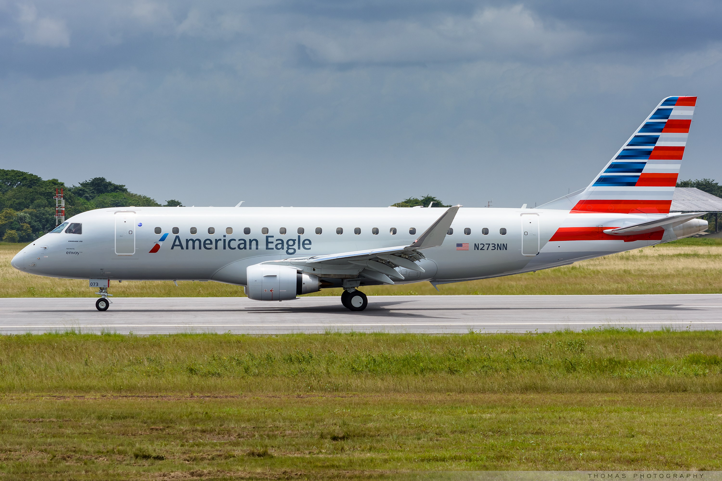 American Airlines Embraer E170 Diverts To Raleigh Because Of Unruly Passenger
