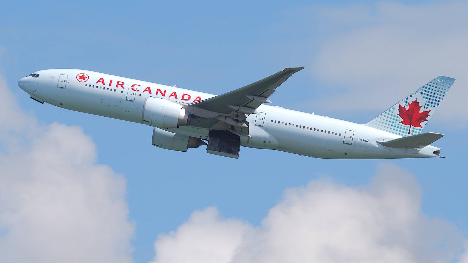 Who Flies The Boeing 777-200LR In 2023?