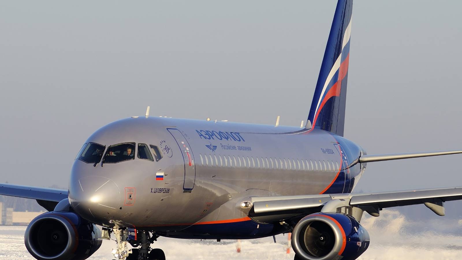 Russia's Sukhoi Superjets Will Stop Using Michelin Tires This Year