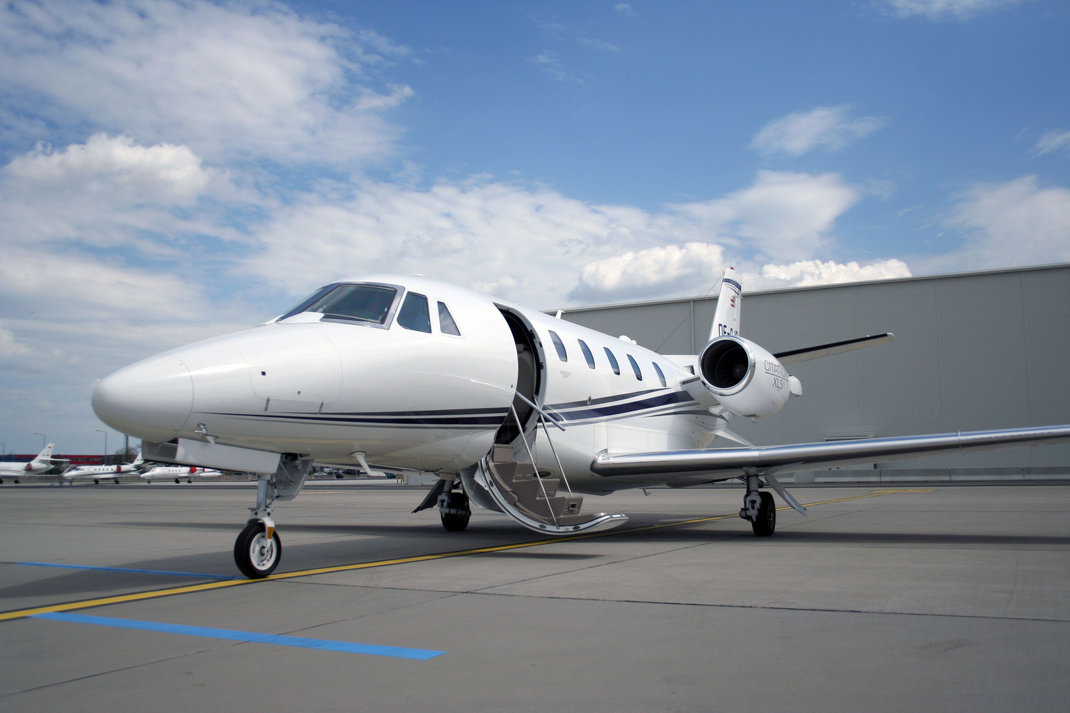 What Are The Cheapest Ways To Fly On Private Jets?